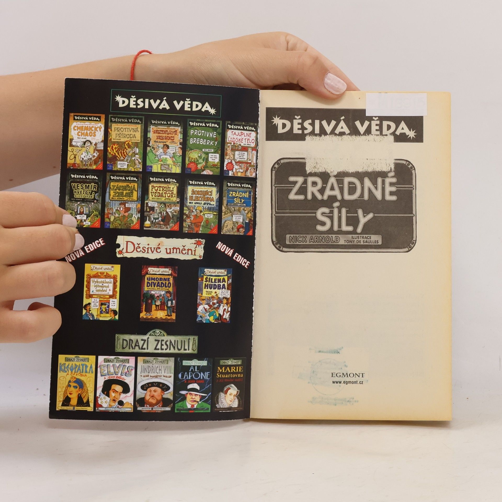 Tony De Saulles Zrádné síly