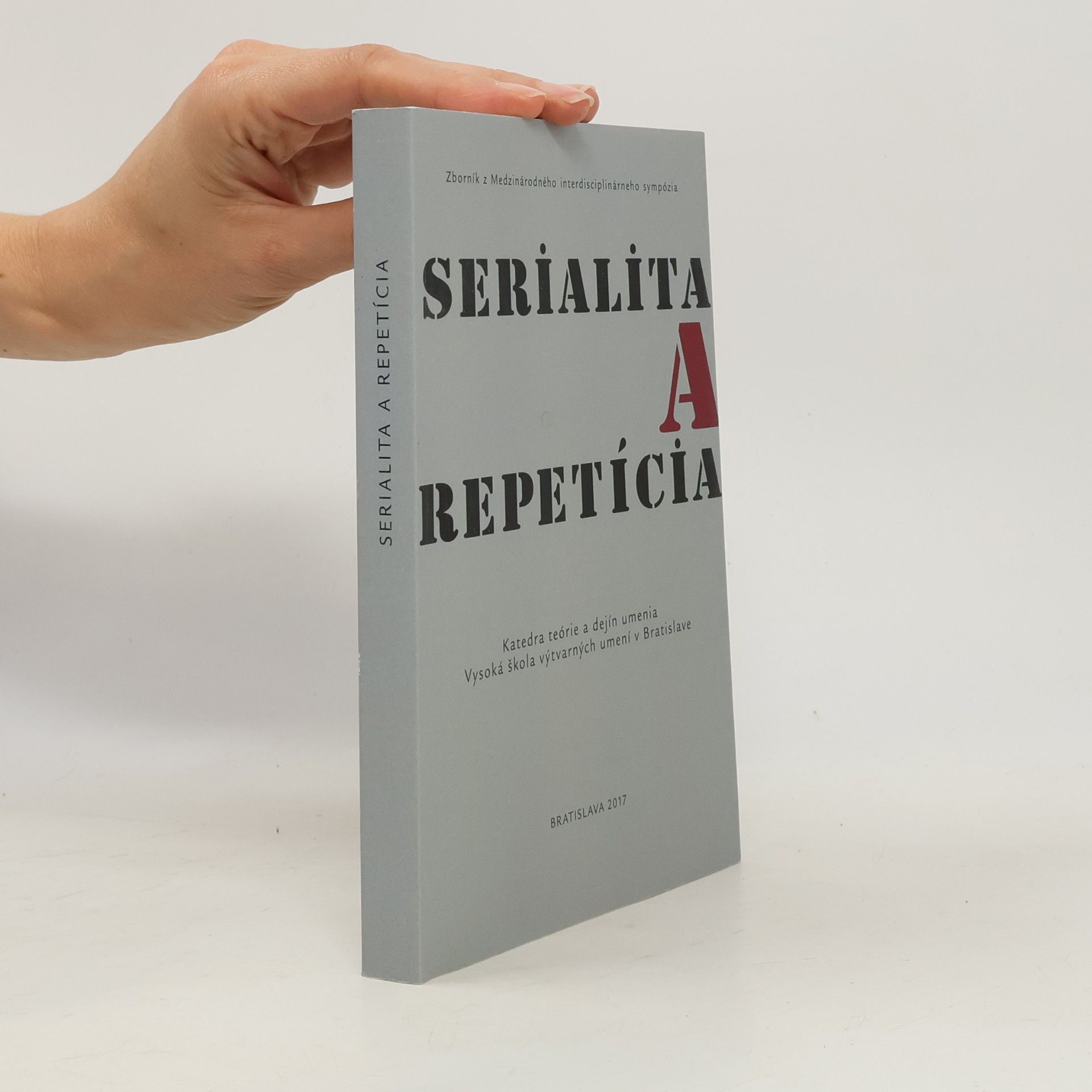 Auteurscollectief Serialita a repetícia