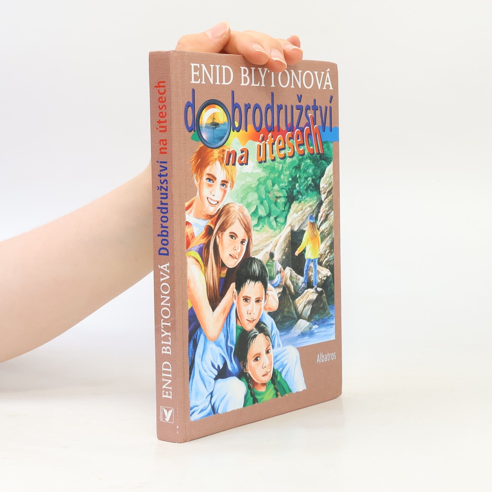 Enid Blyton Dobrodružství na útesech