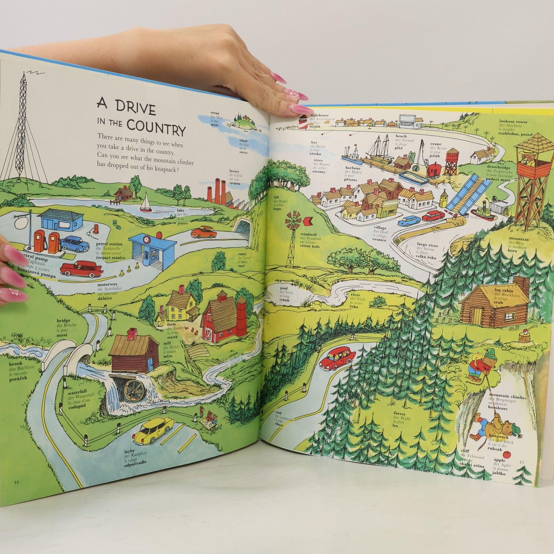 Eva Coufalová European Word Book. English, German, French, Czech