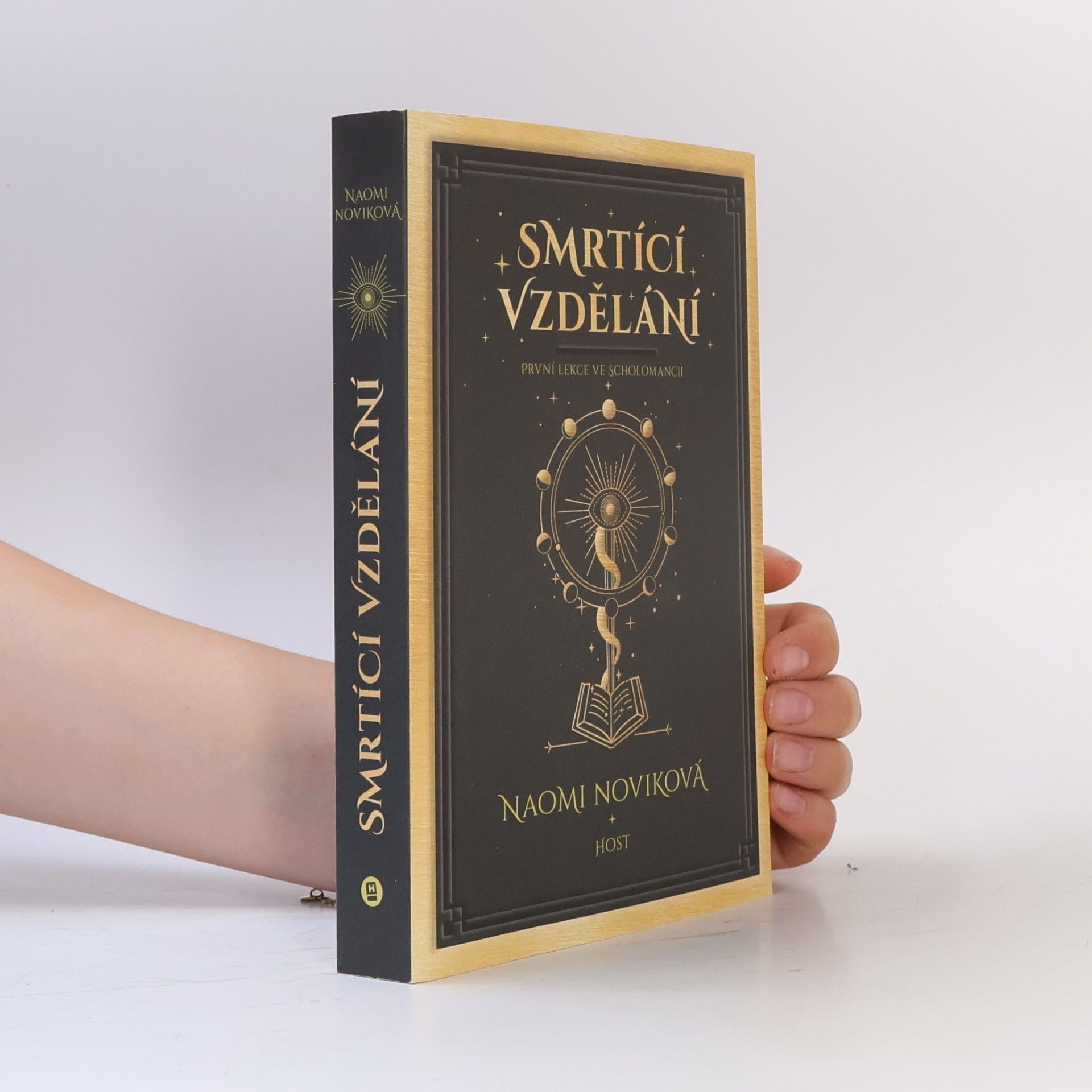 Naomi Novik Smrtící vzdělání. První lekce ve Scholomancii