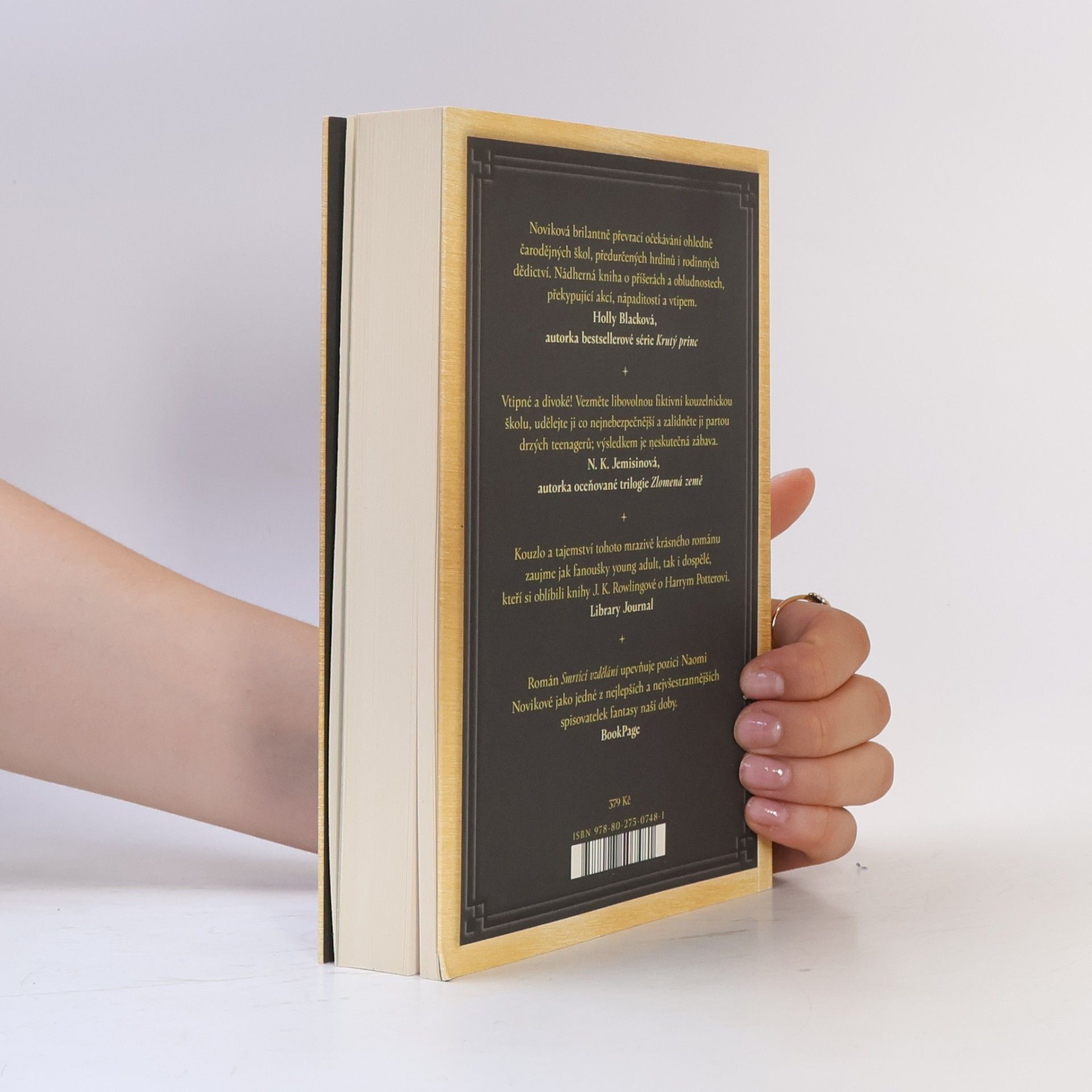 Naomi Novik Smrtící vzdělání. První lekce ve Scholomancii