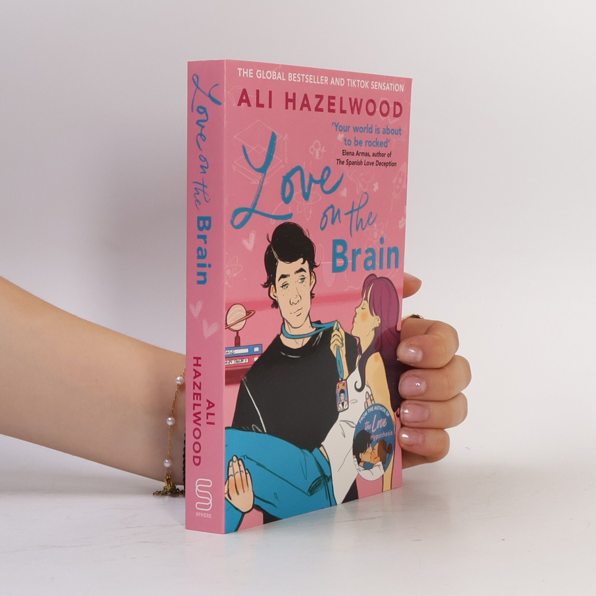 Ali Hazelwood Love on the Brain