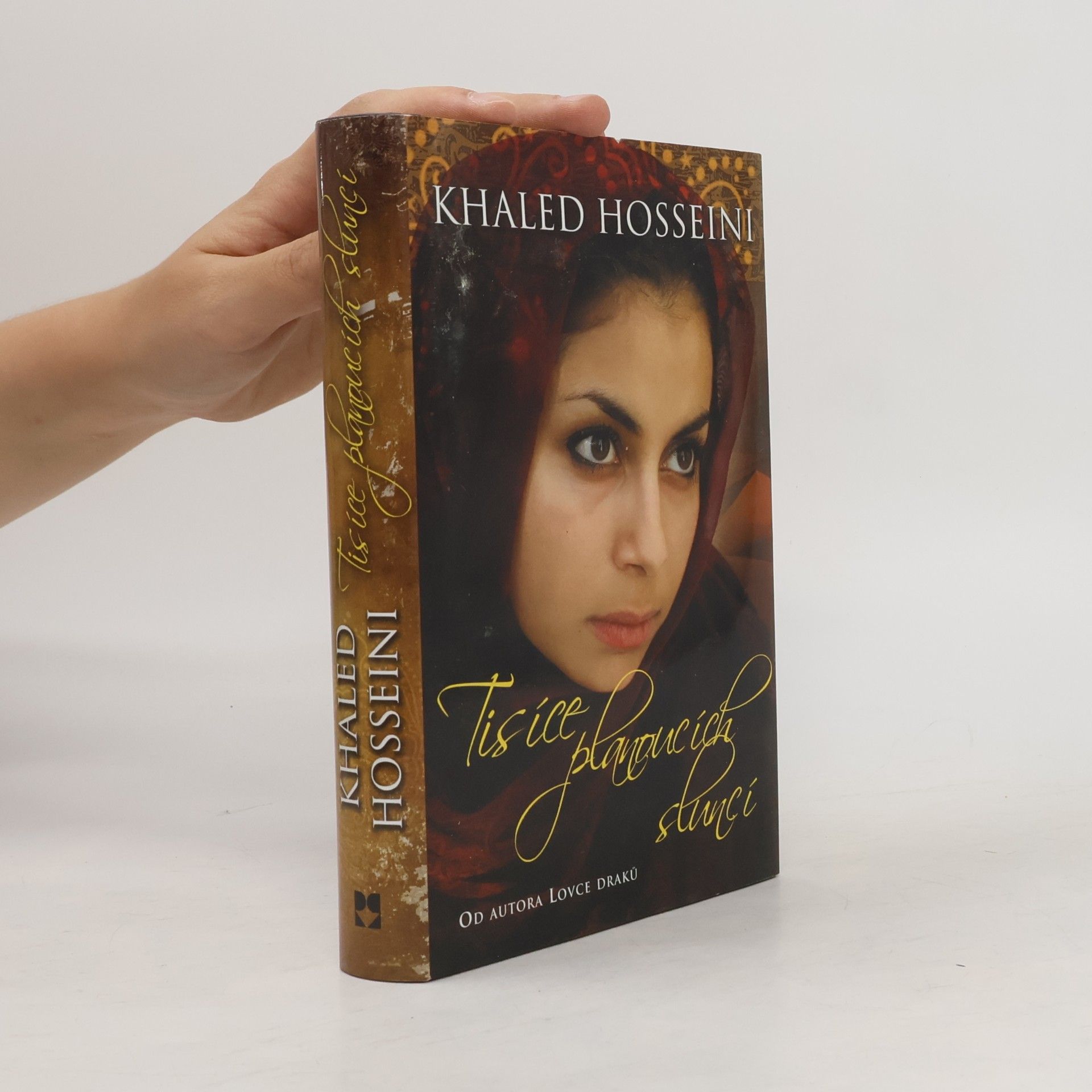 Khaled Hosseini Tisíce planoucích sluncí