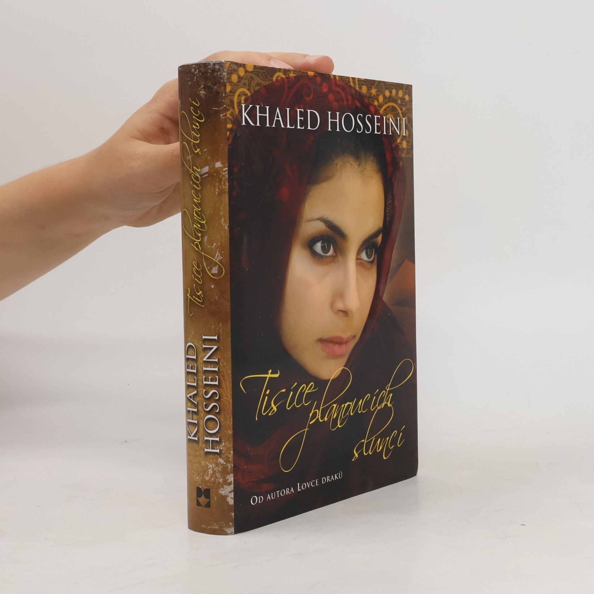 Khaled Hosseini Tisíce planoucích sluncí