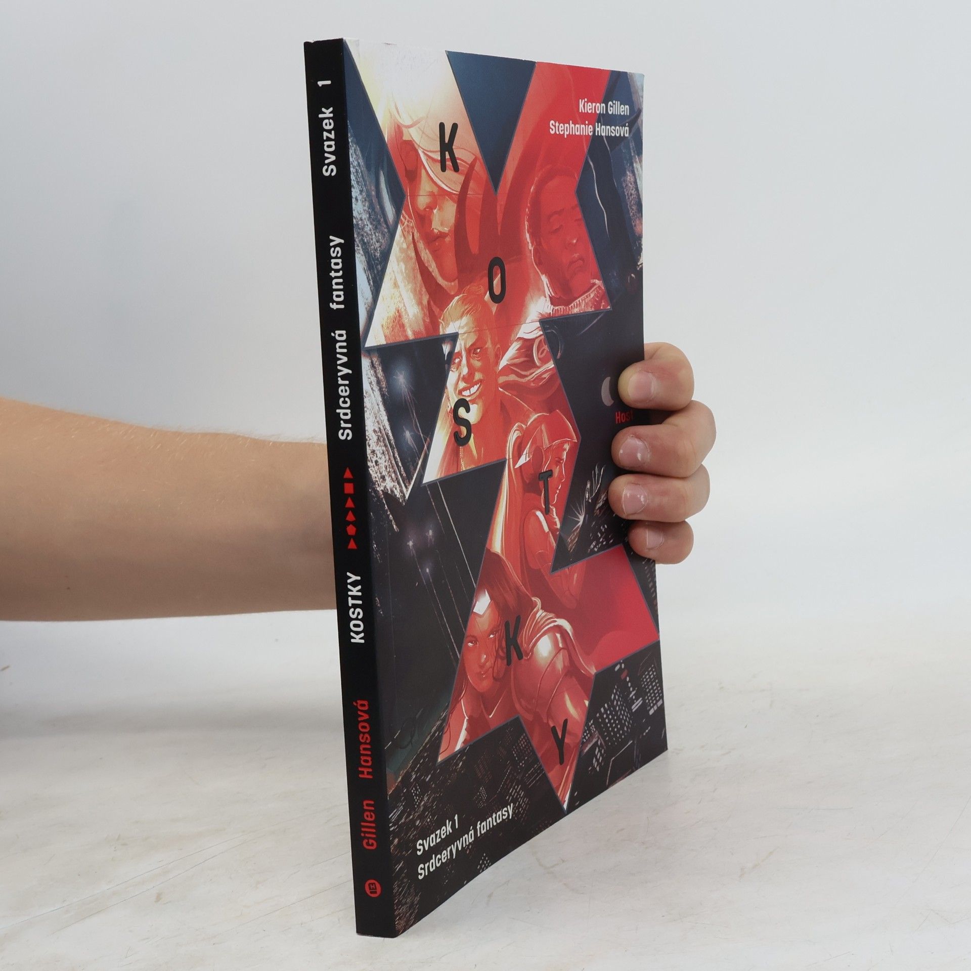 Kieron Gillen Kostky: Srdceryvná fantasy