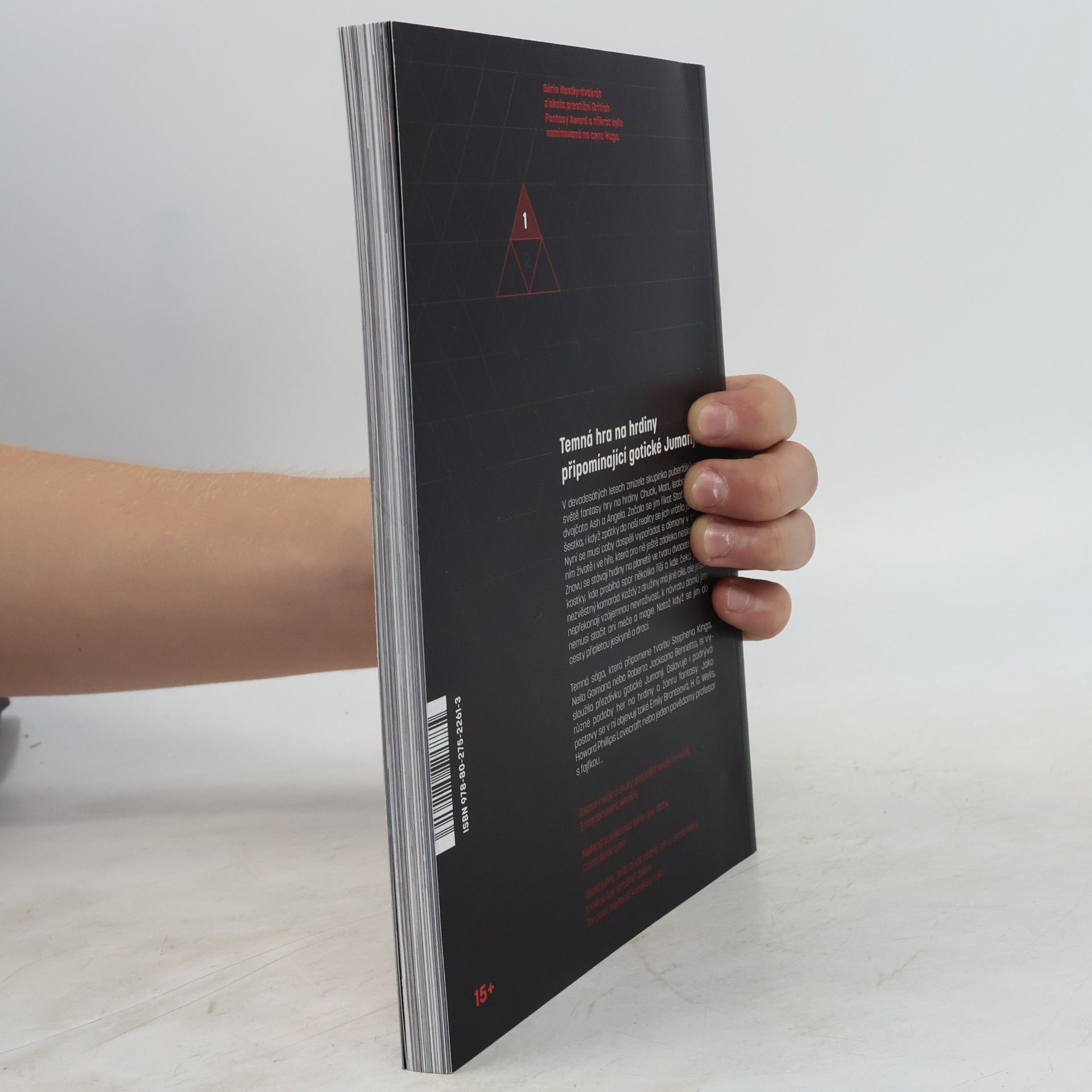 Kieron Gillen Kostky: Srdceryvná fantasy