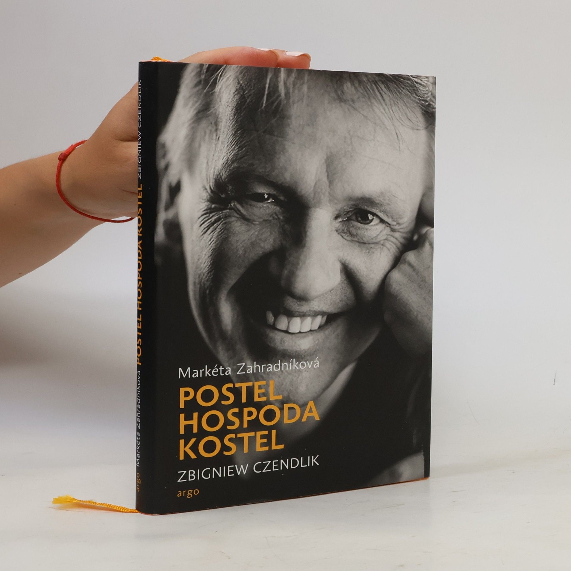 Markéta Zahradníková Postel, hospoda, kostel