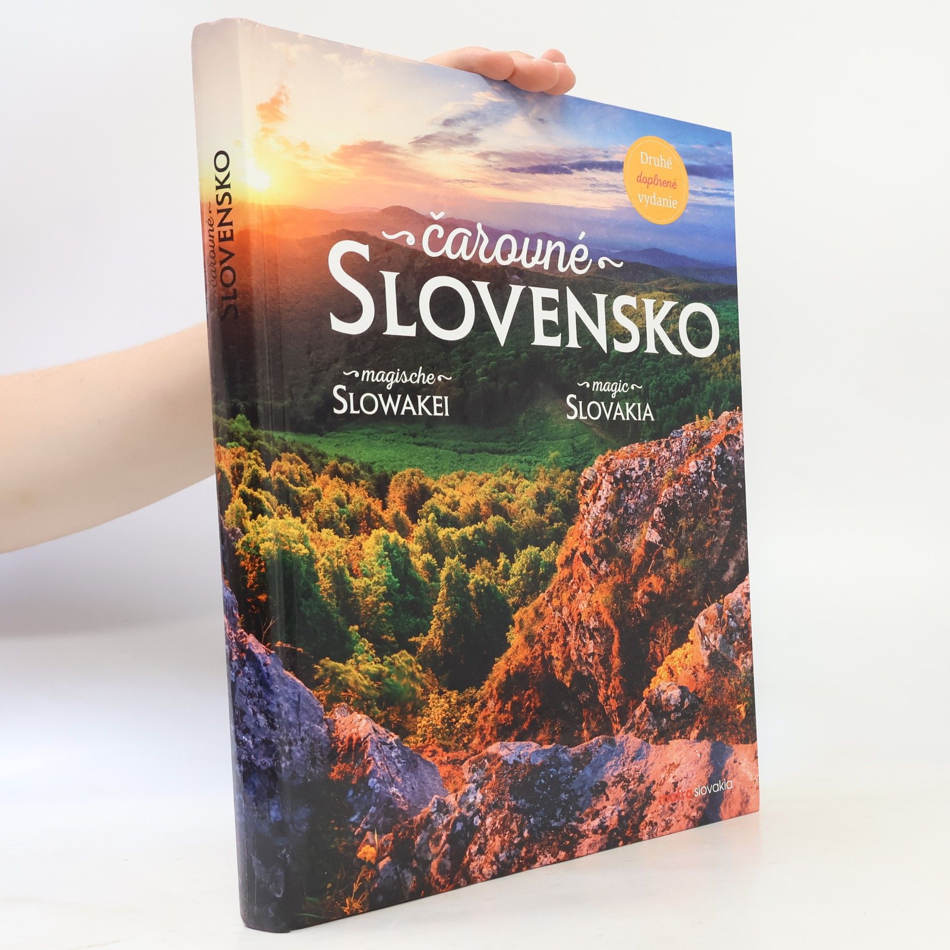 Collectif d'auteurs Čarovné Slovensko