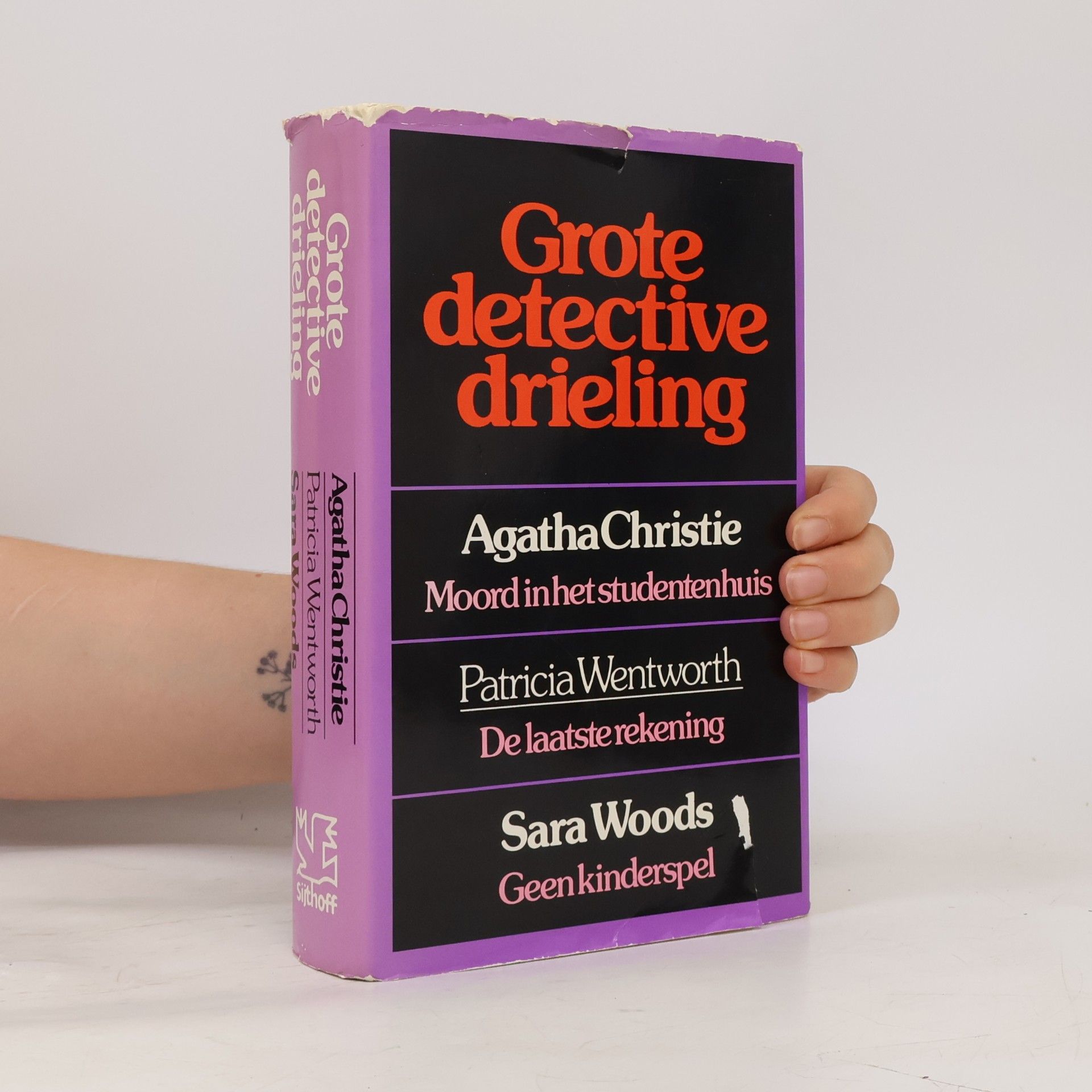 Sara Woods Grote detective drieling