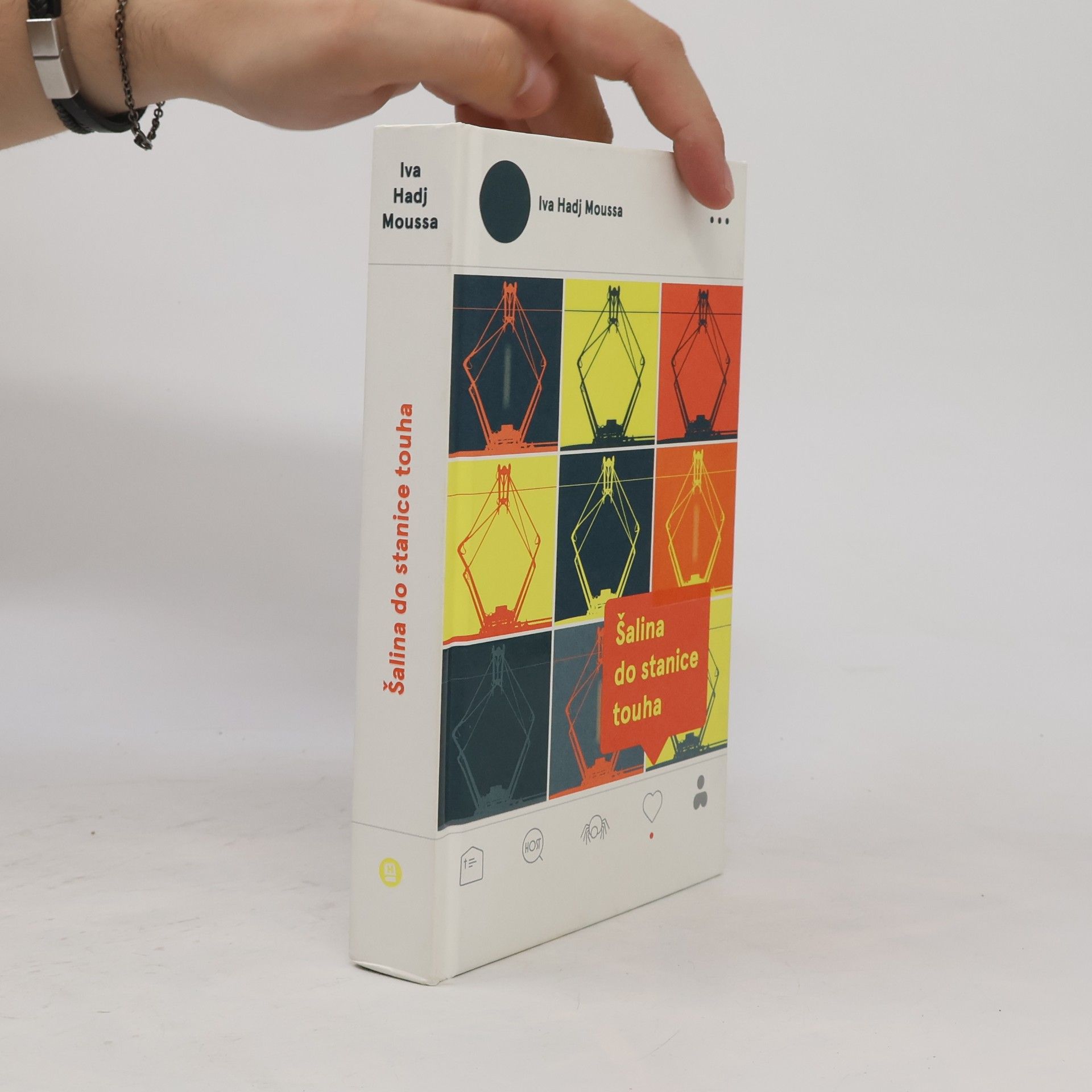 Iva Hadj Moussa Šalina do stanice touha