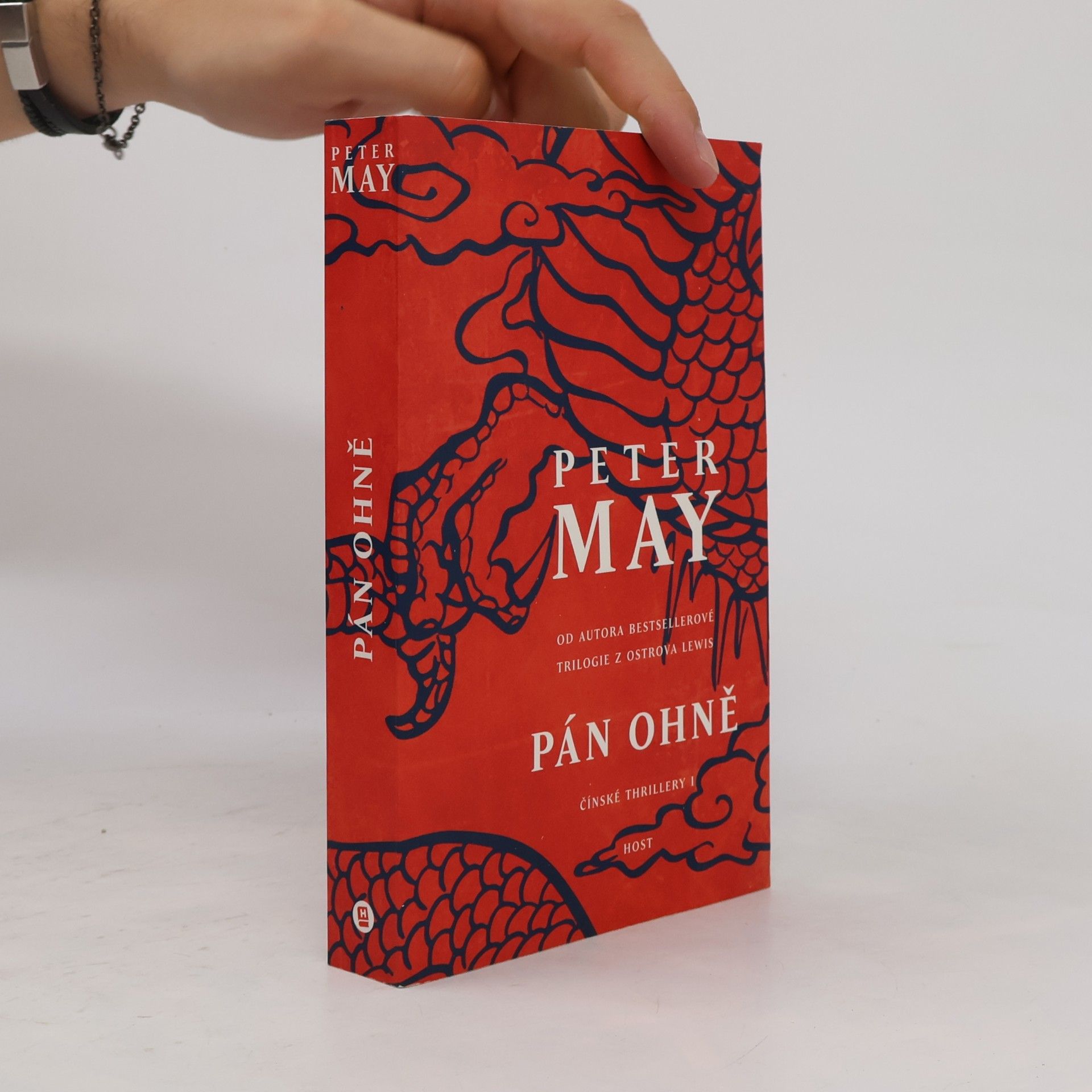 Peter May Pán ohně