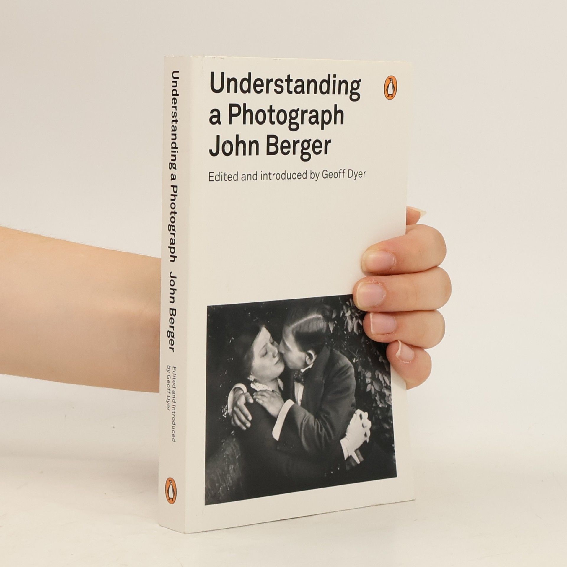 Understanding a Photograph