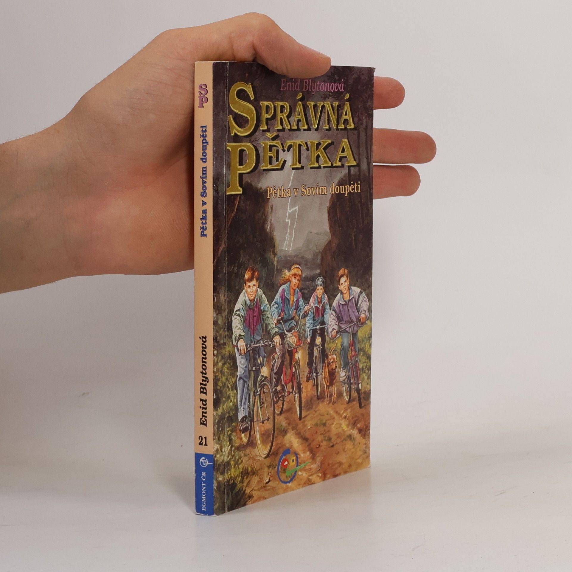 Enid Blyton Správná pětka. Pětka v Sovím doupěti