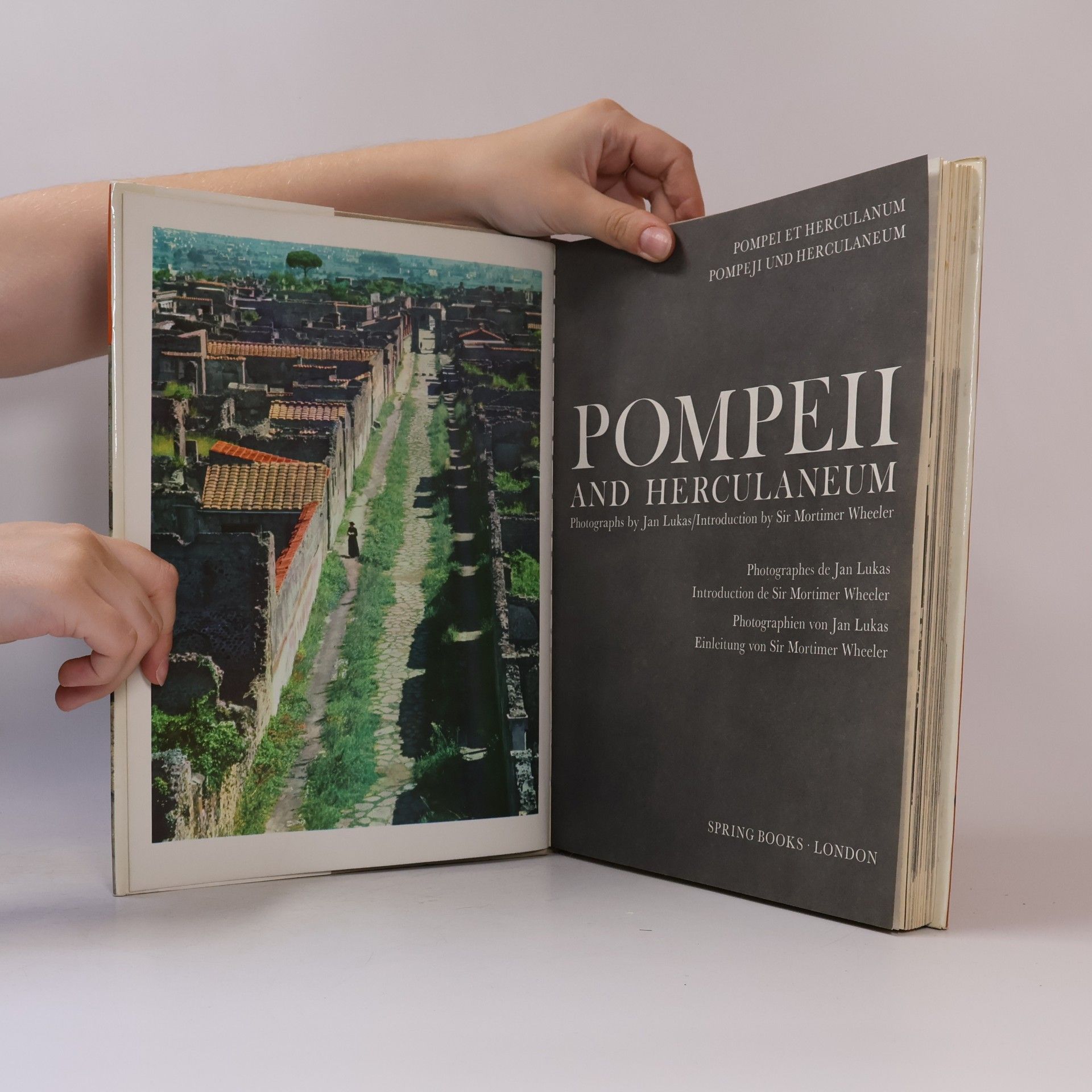 Mortimer Wheeler Pompeii and Herculaneum
