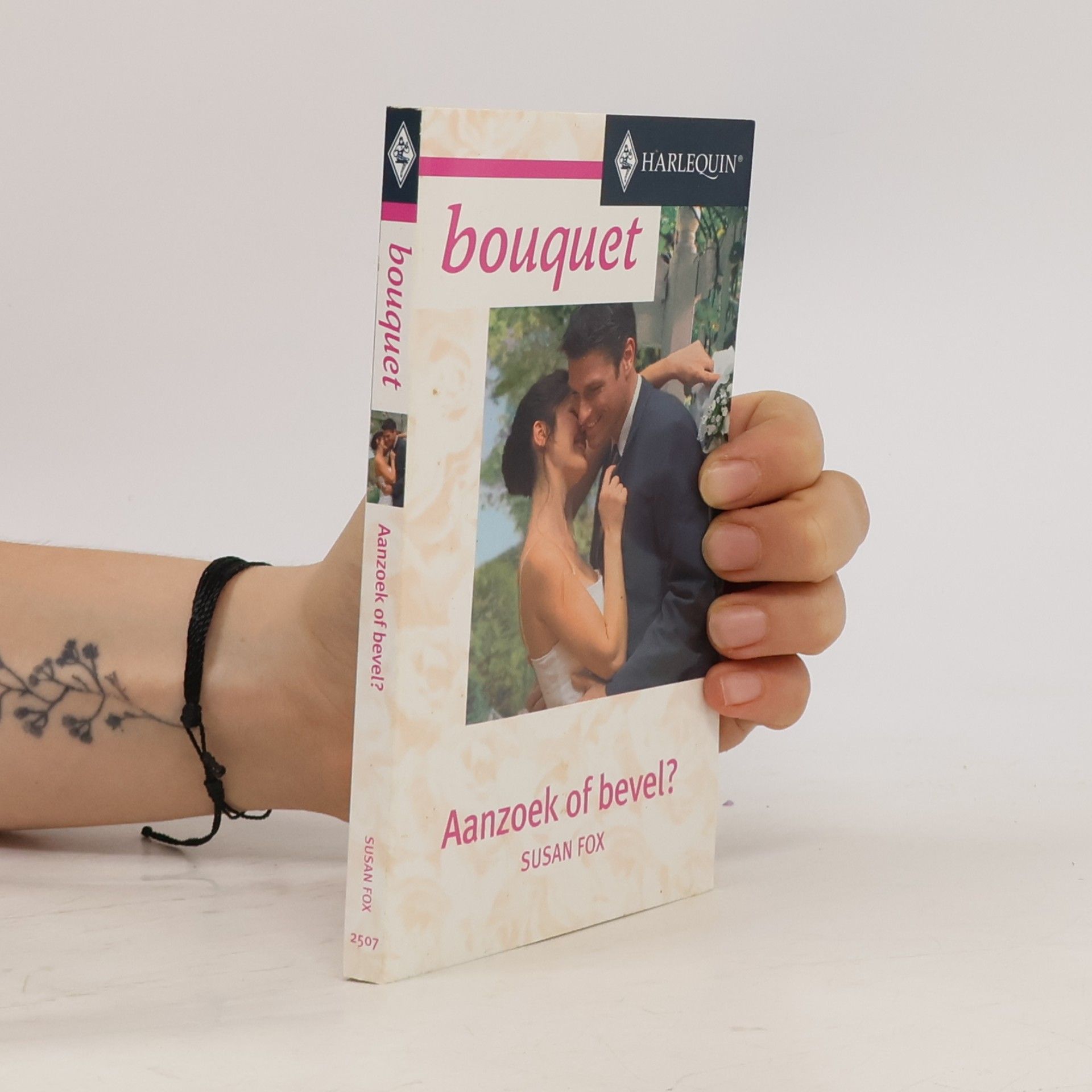 Bouquet - 2507: Aanzoek of bevel?