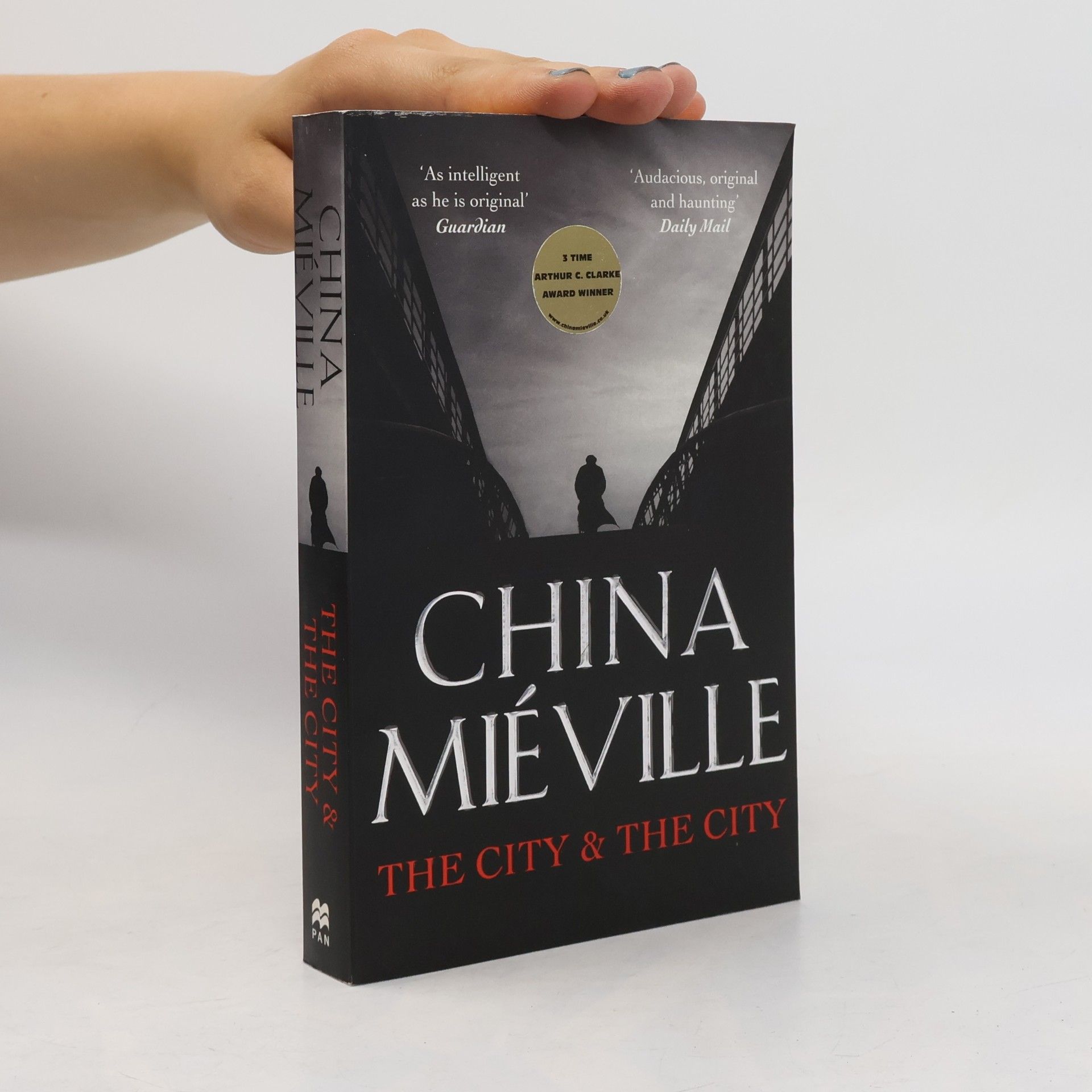 China Miéville The city & the city