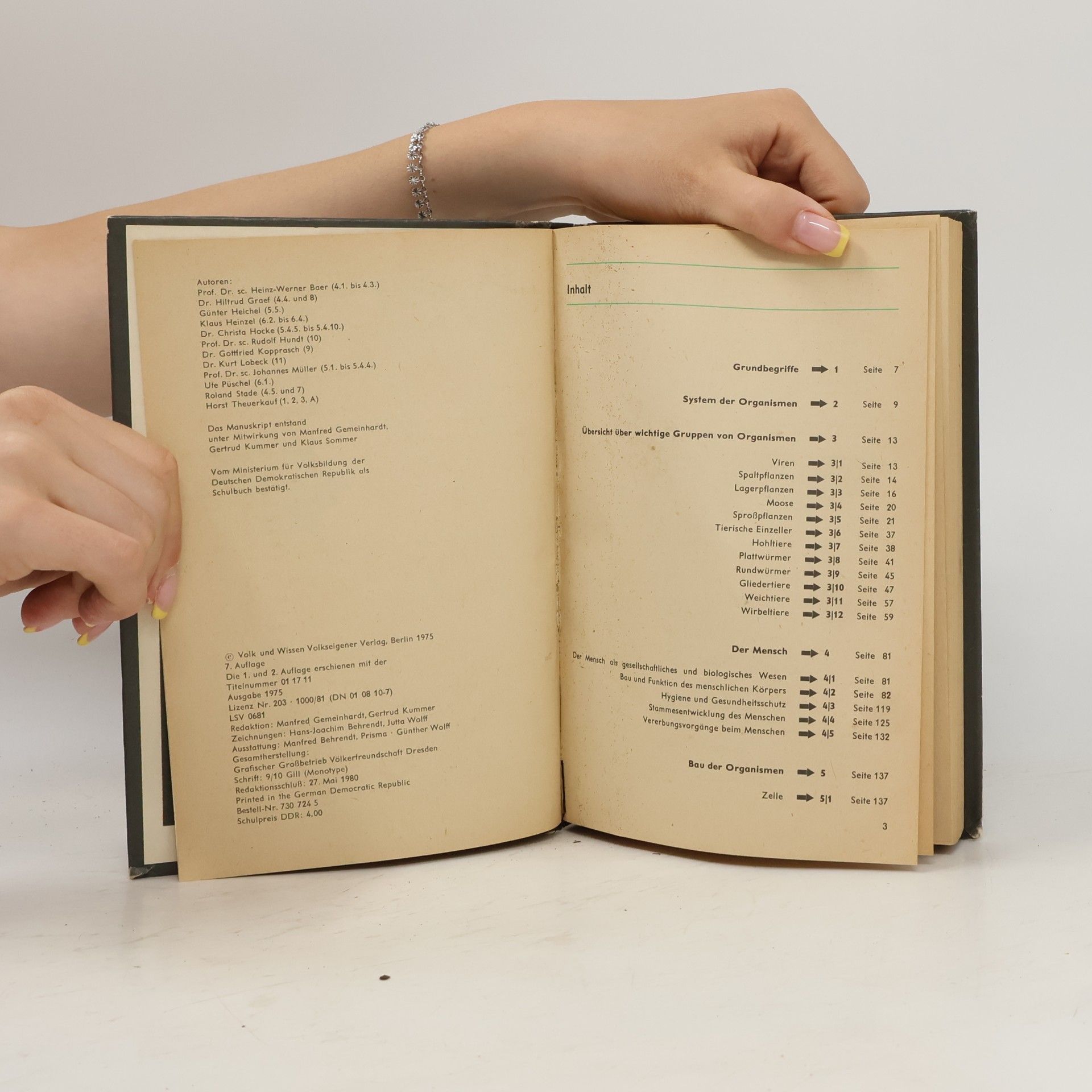 Collectif d'auteurs Biologie in Übersichten