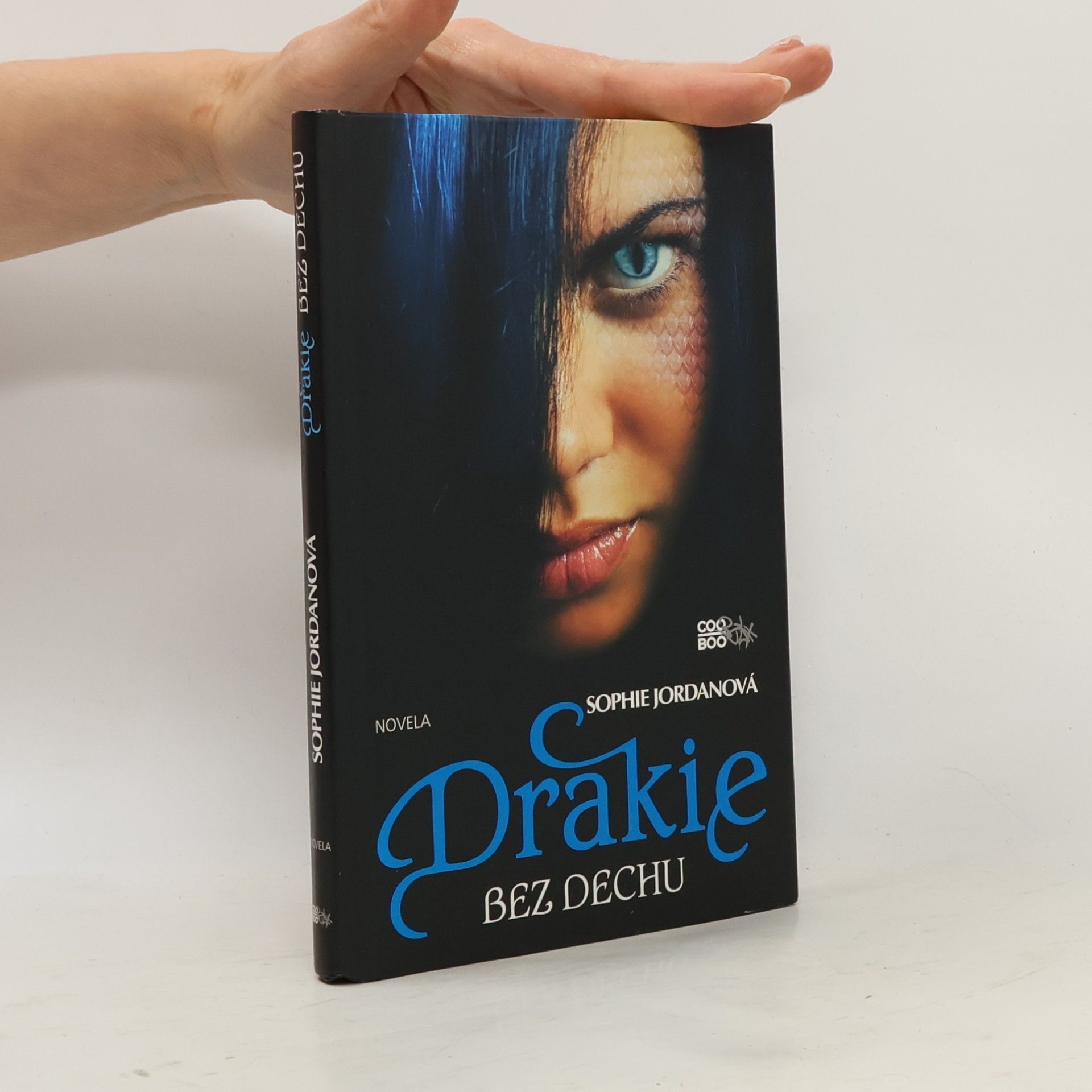Sophie Jordan Bez dechu. Drakie. 4. díl