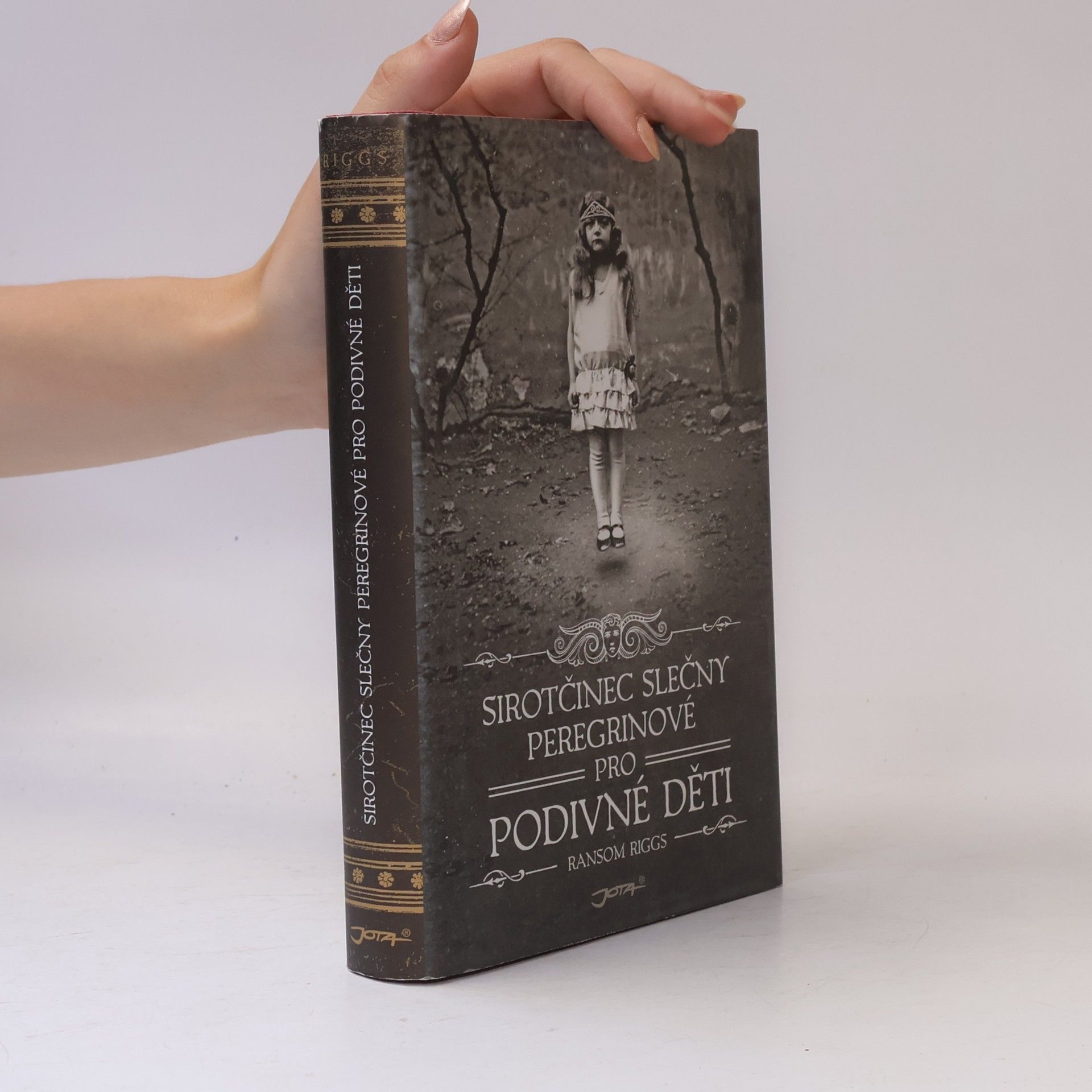 Ransom Riggs Sirotčinec slečny Peregrinové pro podivné děti