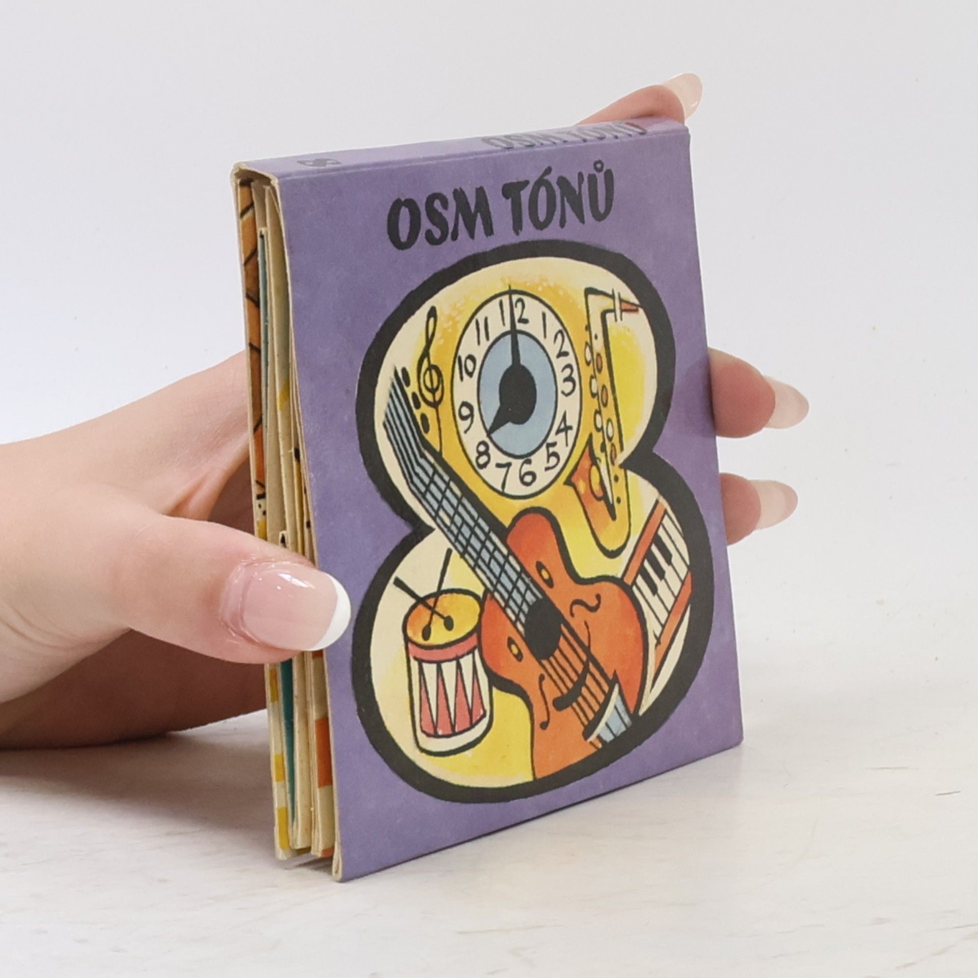 Helena Škodová Osm tónů