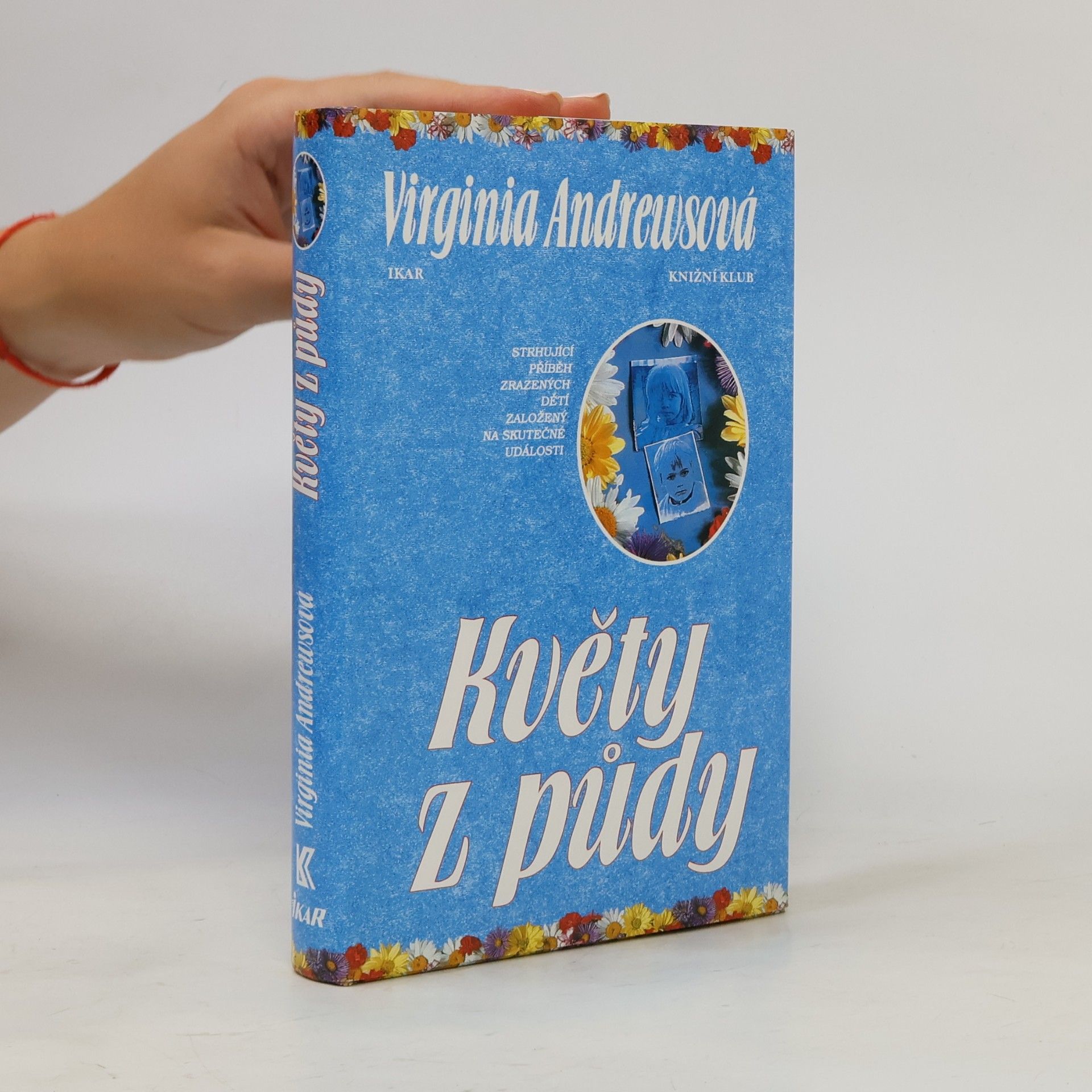 Květy z půdy
