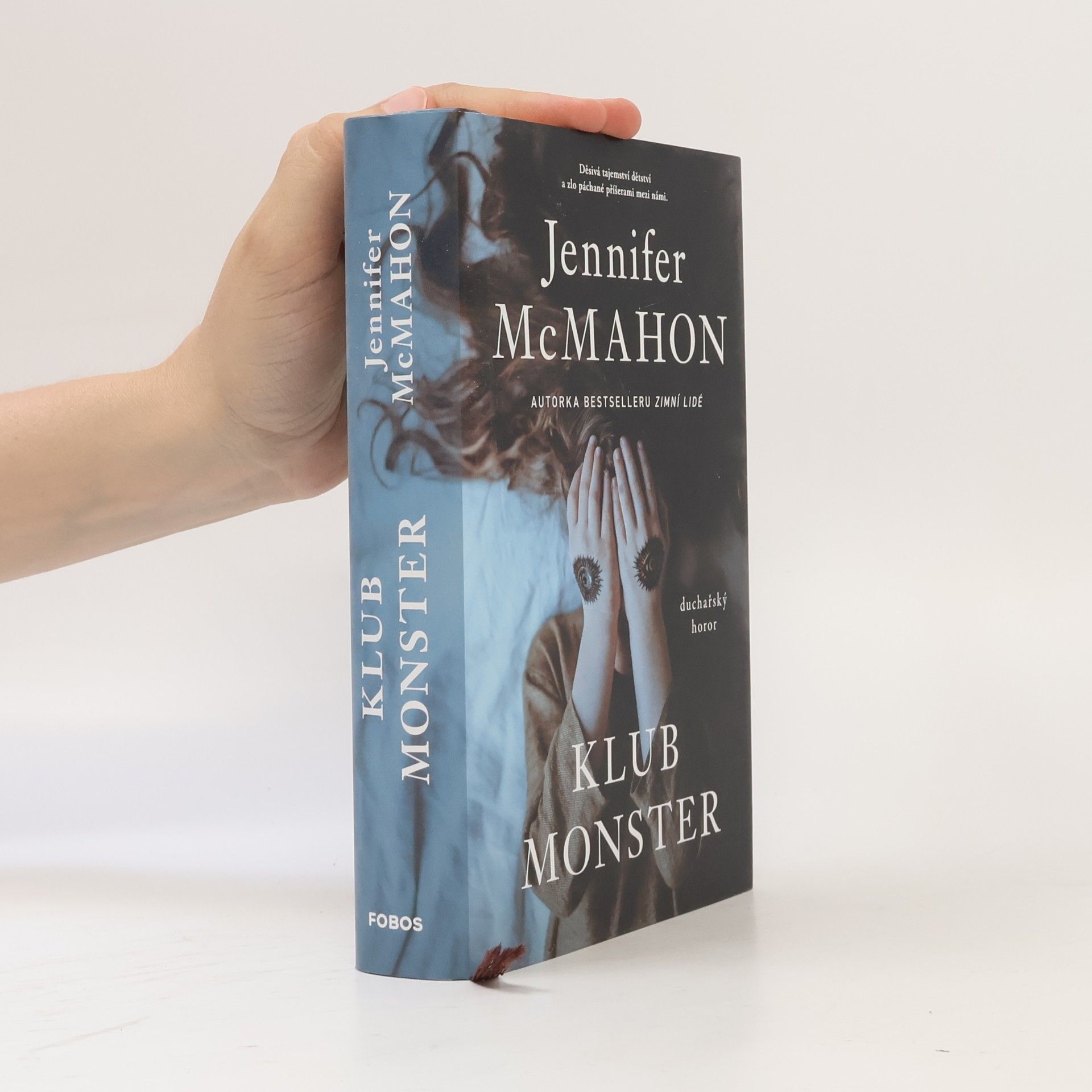 Jennifer McMahon Klub monster