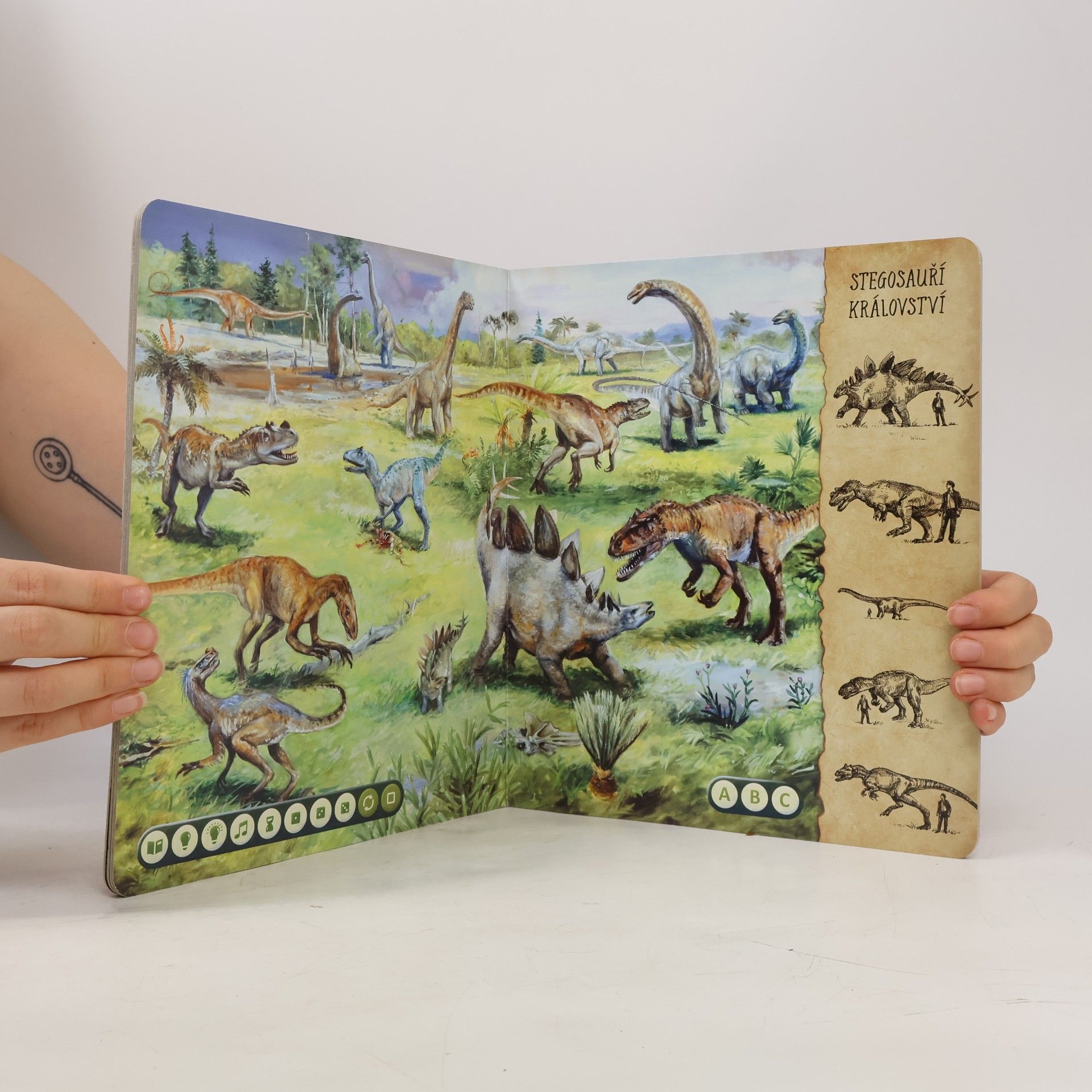 Jan Spěváček Dinosauři. Interaktivní mluvící kniha