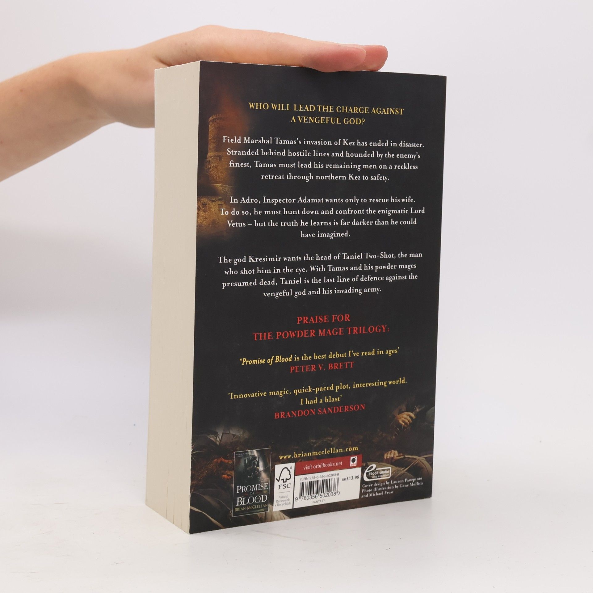 Brian McClellan The Powder Mage Trilogy - 2: The Crimson Campaign