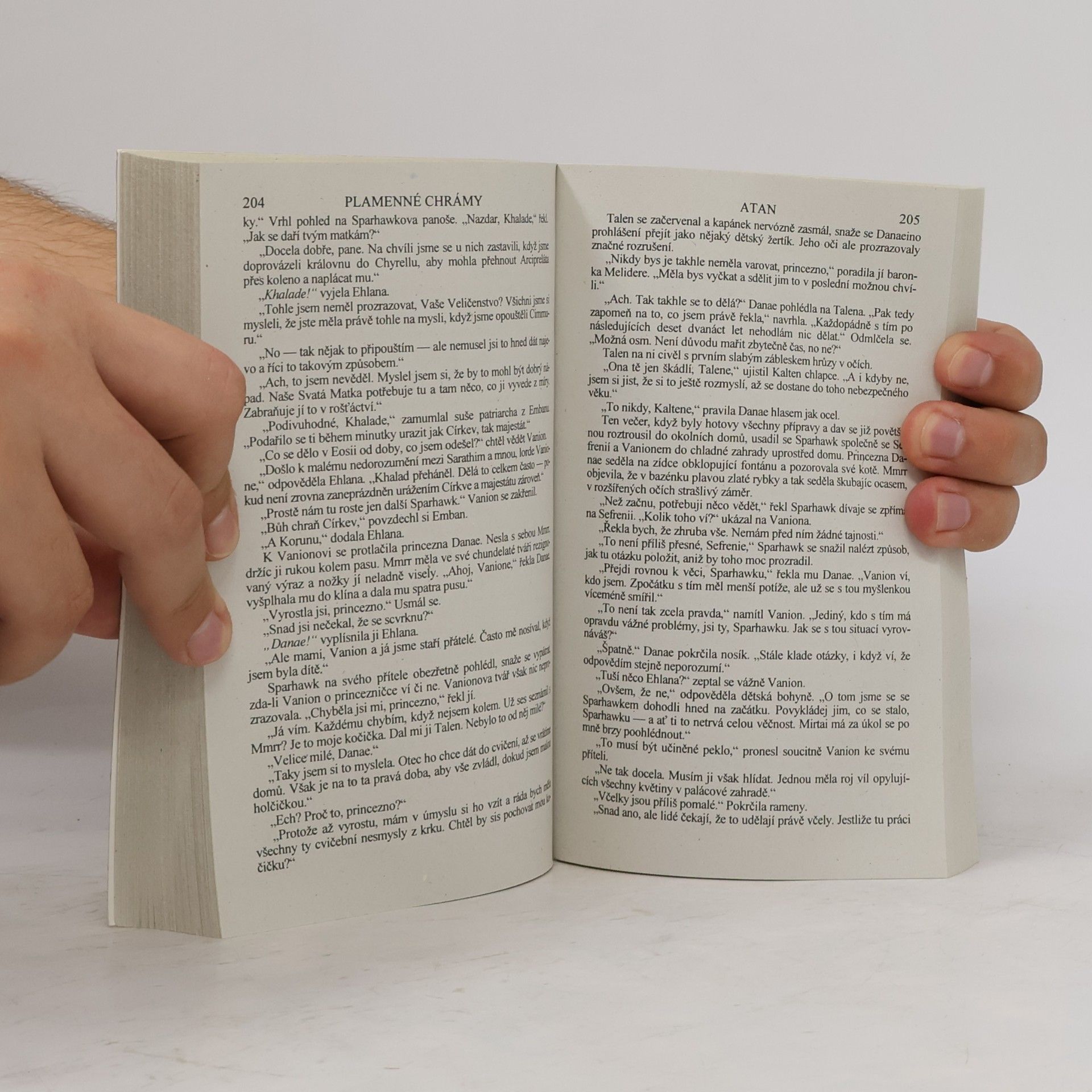 David Eddings Plamenné chrámy. Tamuli, 1. kniha