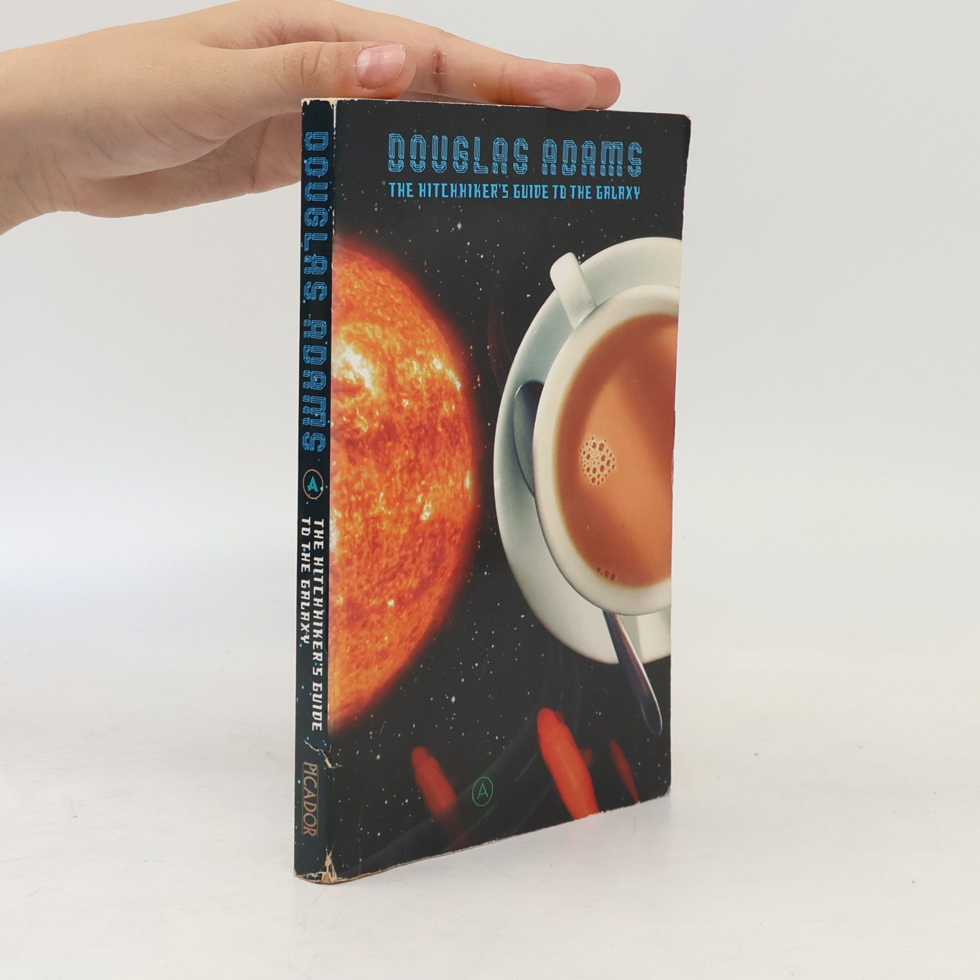 Douglas Adams The hitchhiker's guide to the galaxy