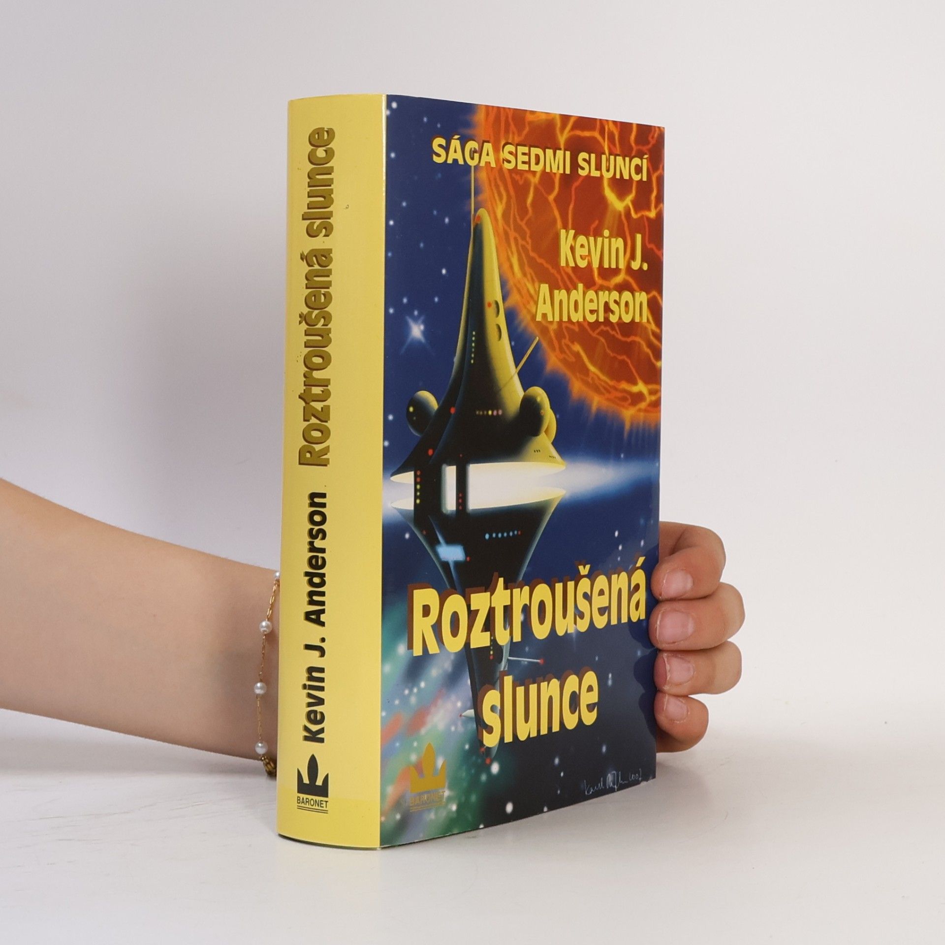 Kevin J. Anderson Roztroušená slunce. Sága sedmi sluncí. Kniha čtvrtá