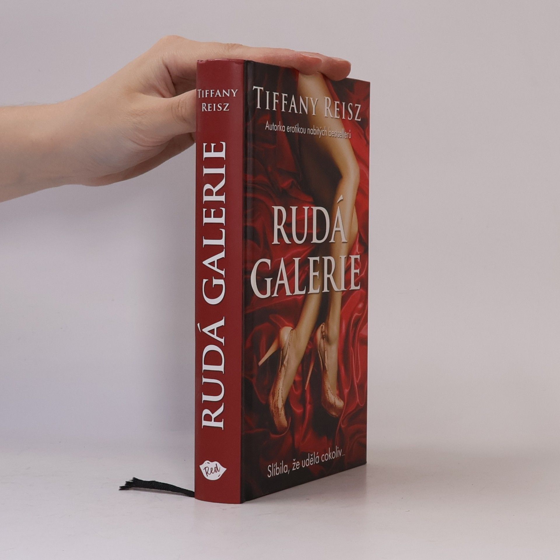Tiffany Reisz Rudá galerie