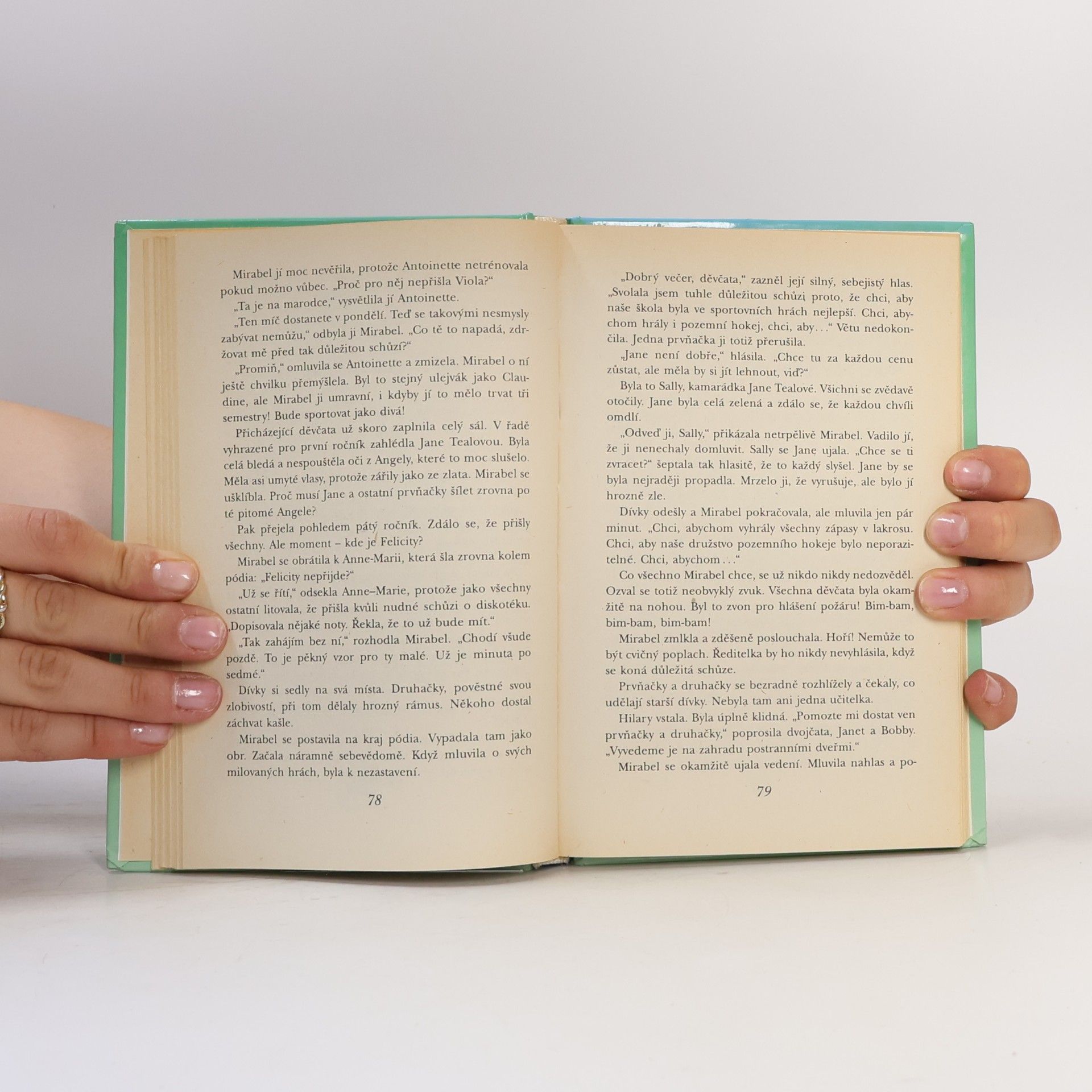 Enid Blyton Dvojčata v pátém ročníku