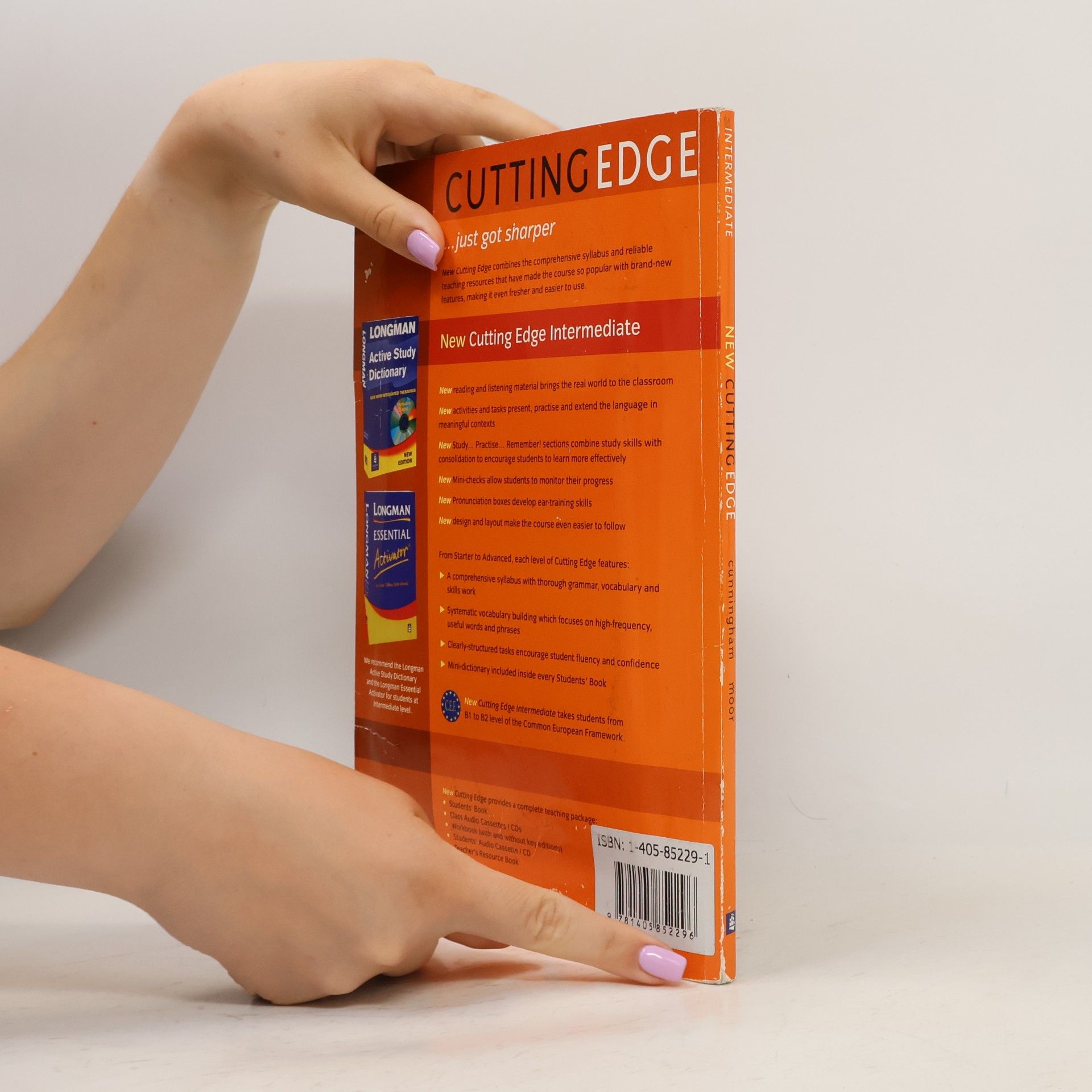 Autores varios New Cutting Edge. Intermediate Student's Book