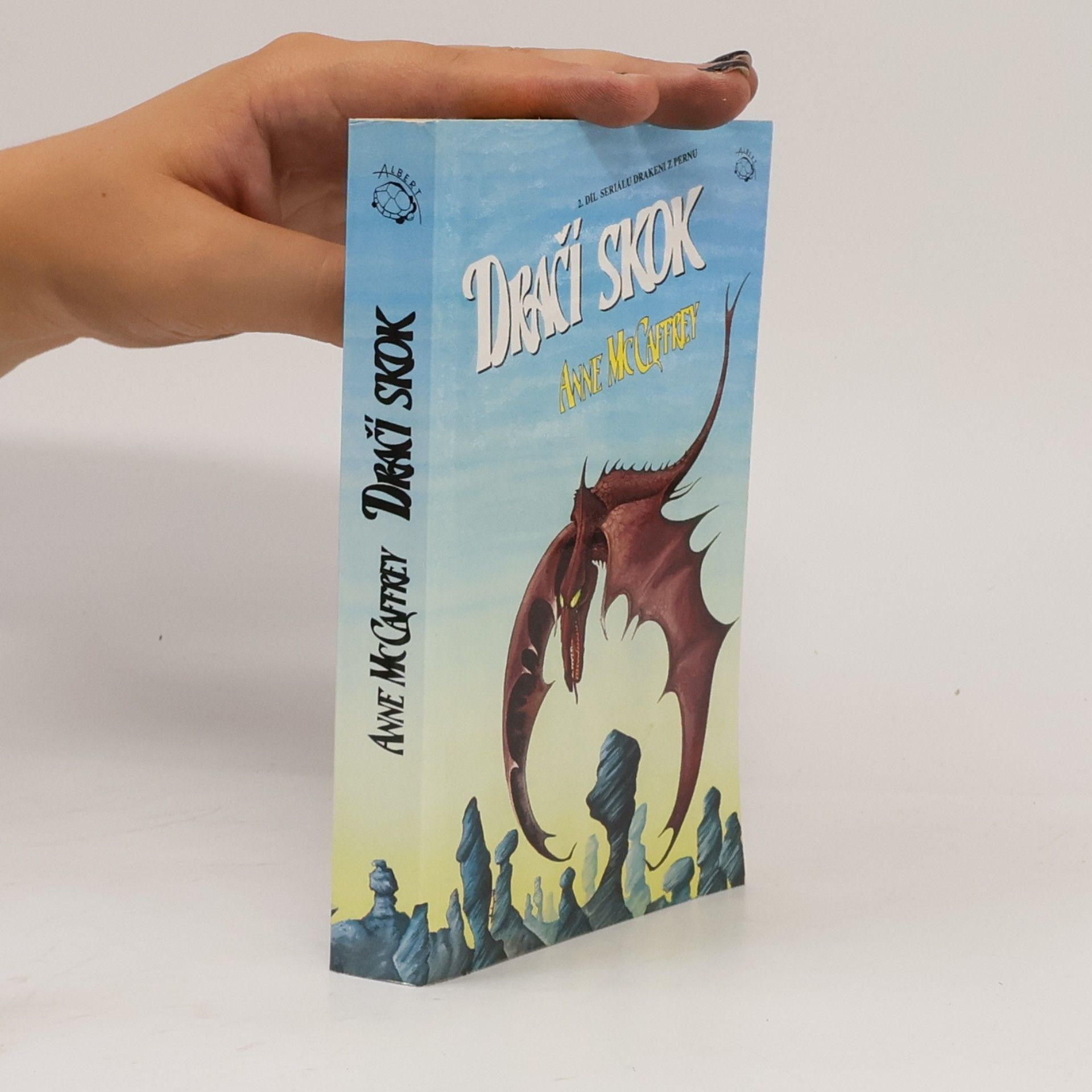 Anne McCaffrey Drakeni z Pernu 2. Dračí skok
