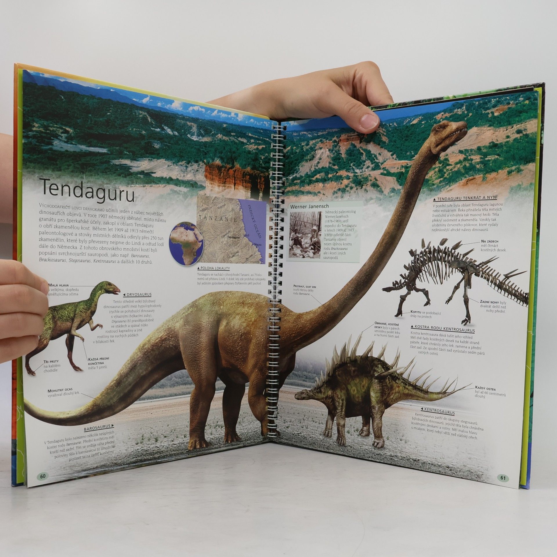 John Malam Atlas dinosaurů. Úžasná cesta zaniklým světem