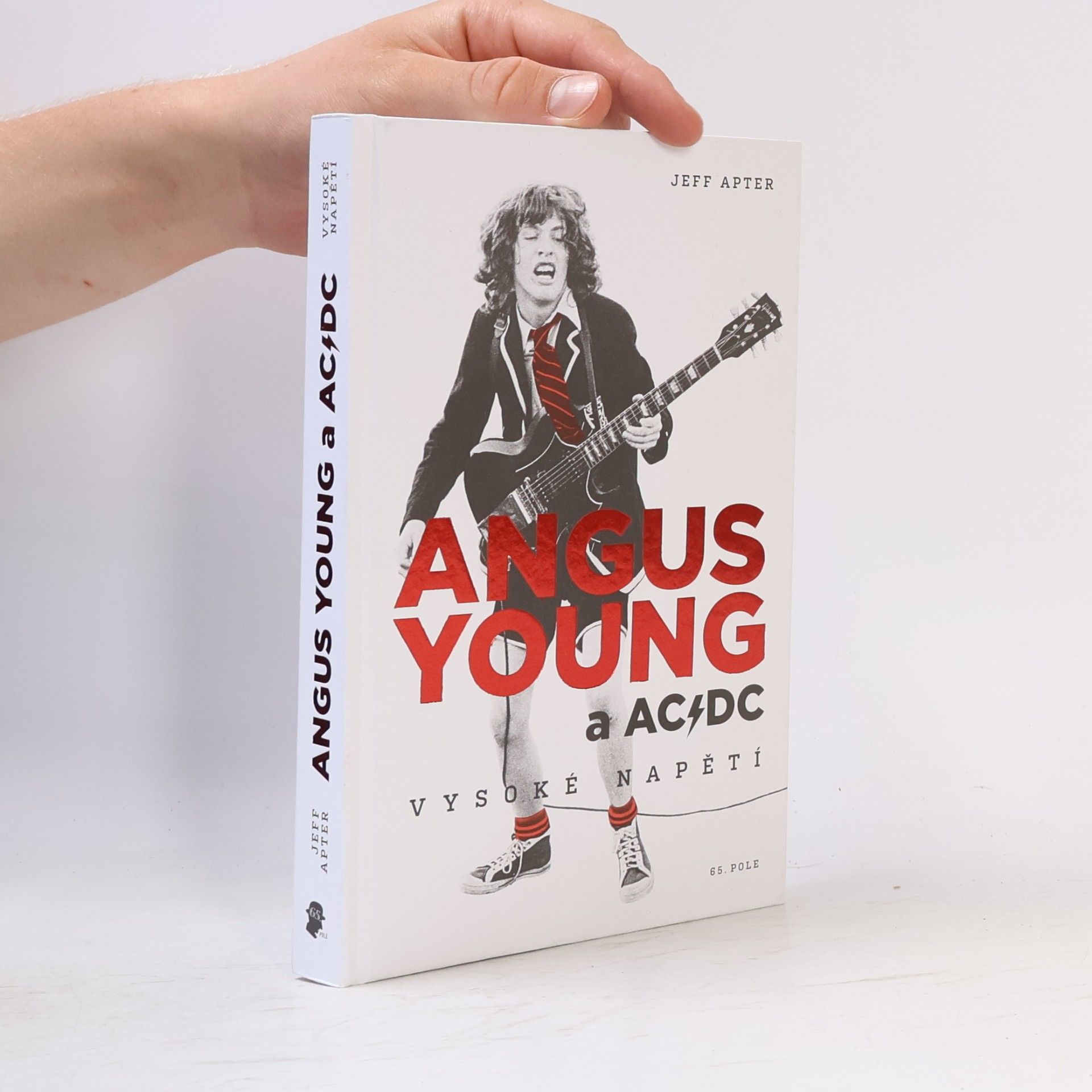Jeff Apter Angus Young a AC/DC