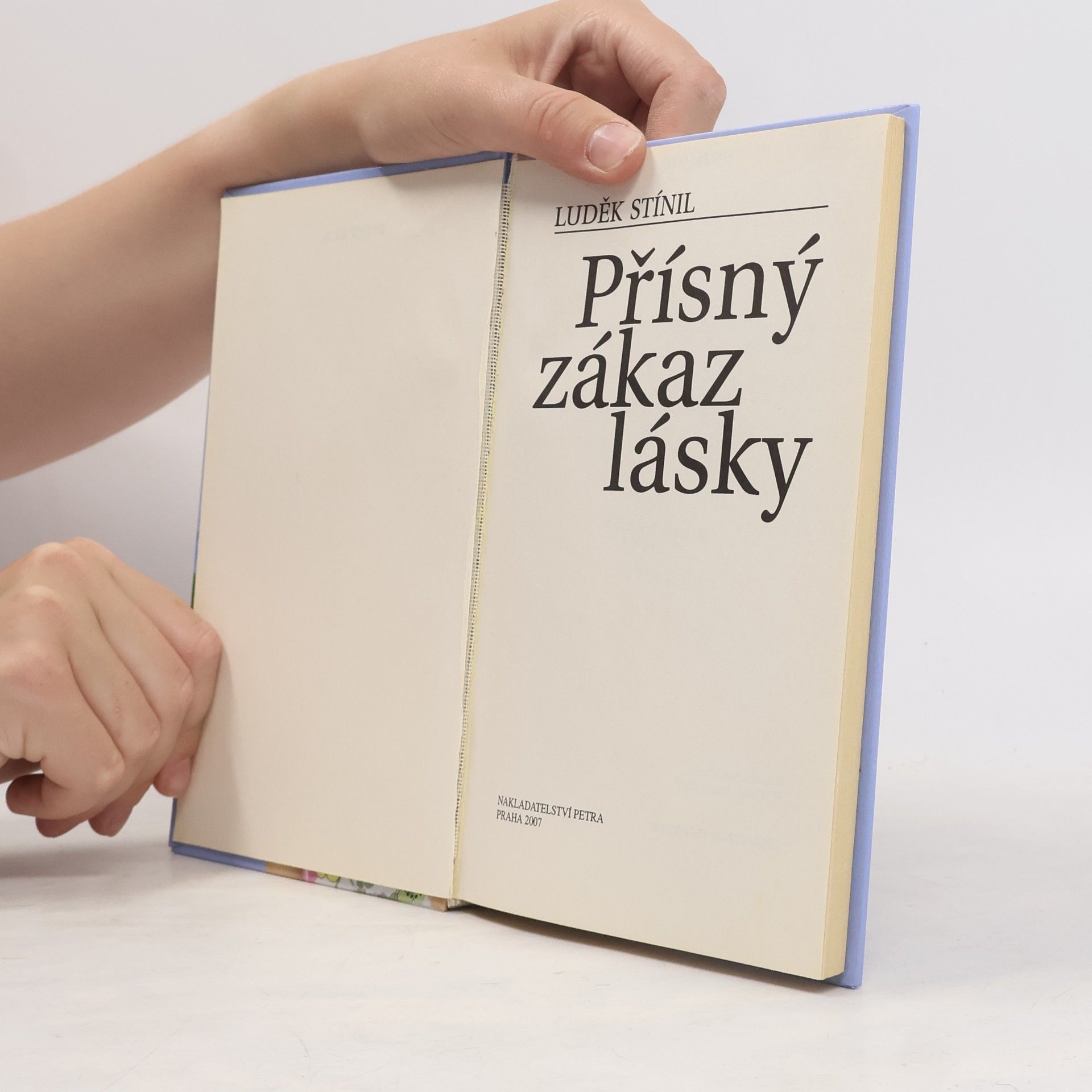 Luděk Stínil Přísný zákaz lásky