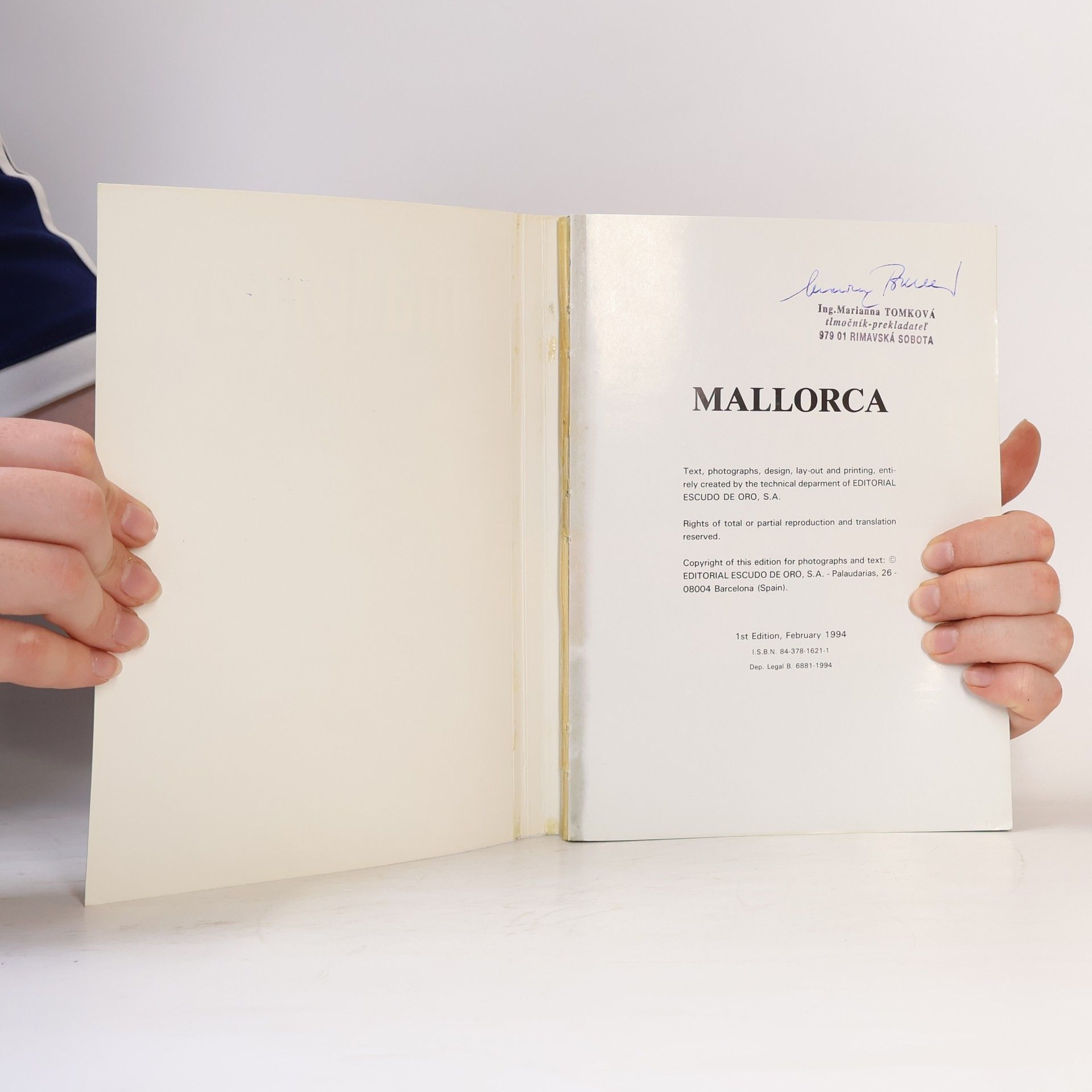 Editorial Fisa Escudo de Oro Mallorca English