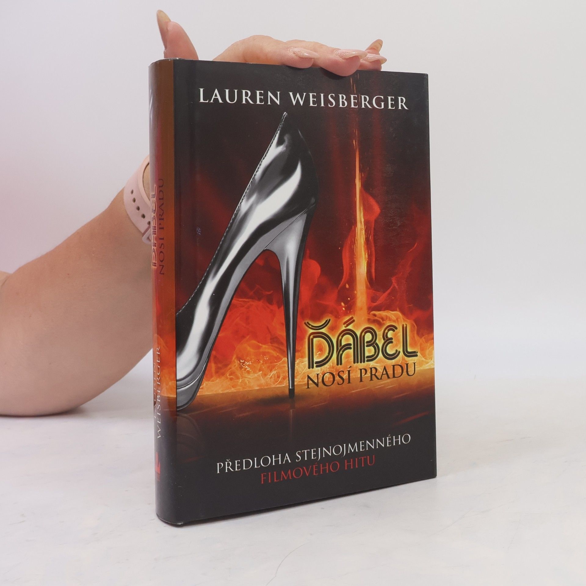 Lauren Weisberger Ďábel nosí Pradu