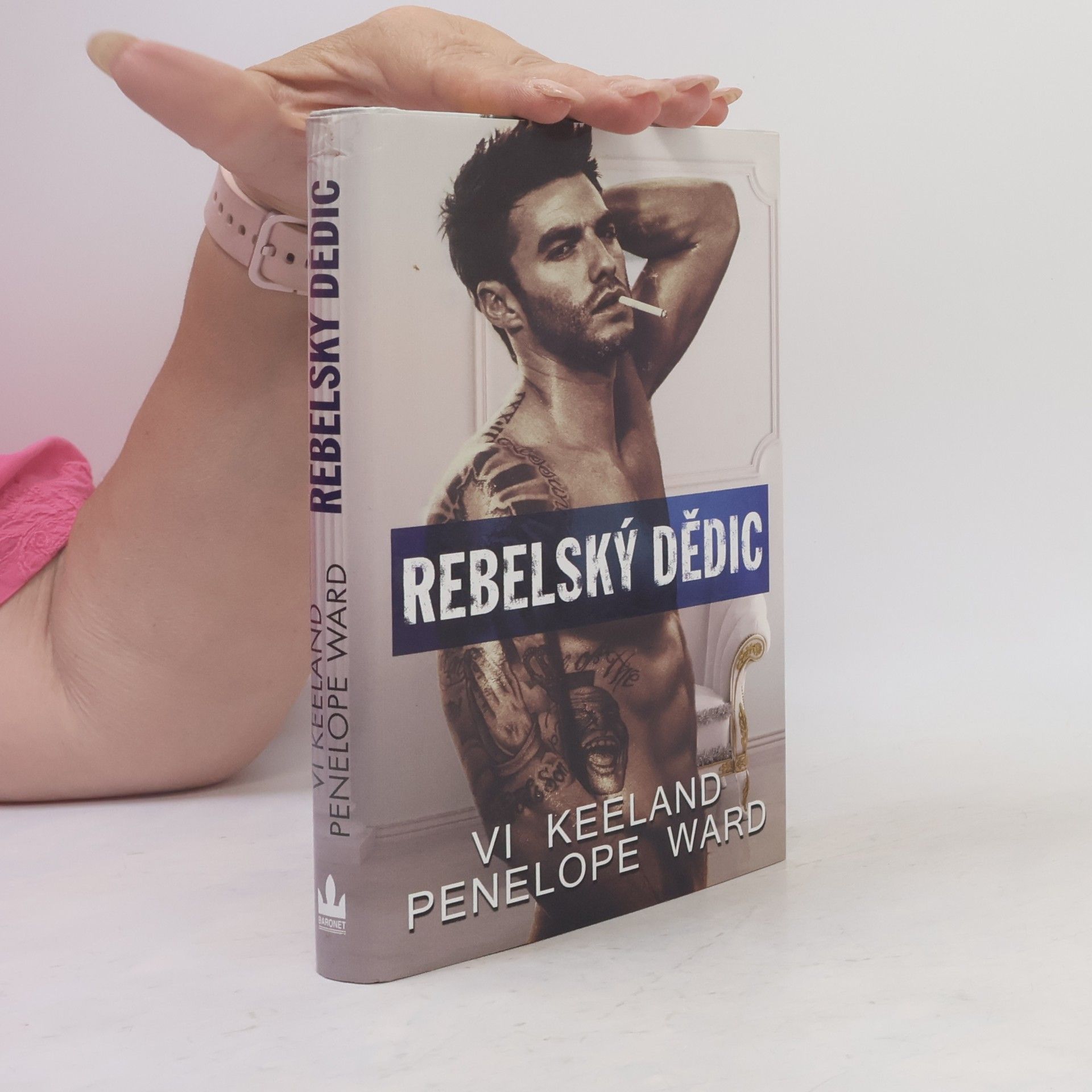 Vi Keeland Rebelský dědic