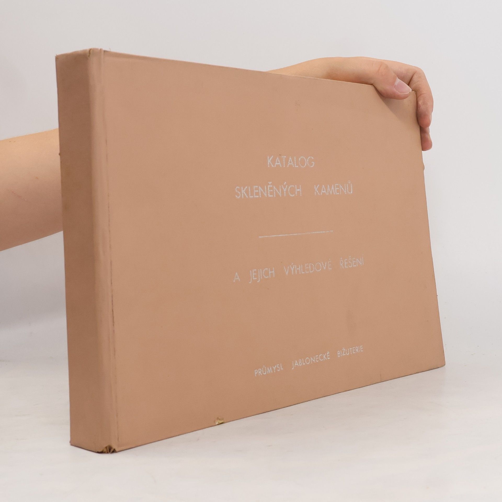 kolektiv Katalog skleněných kamenů
