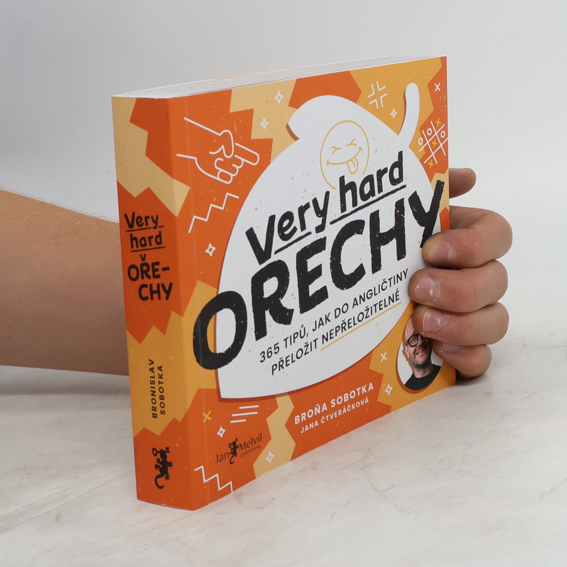 Very hard ořechy