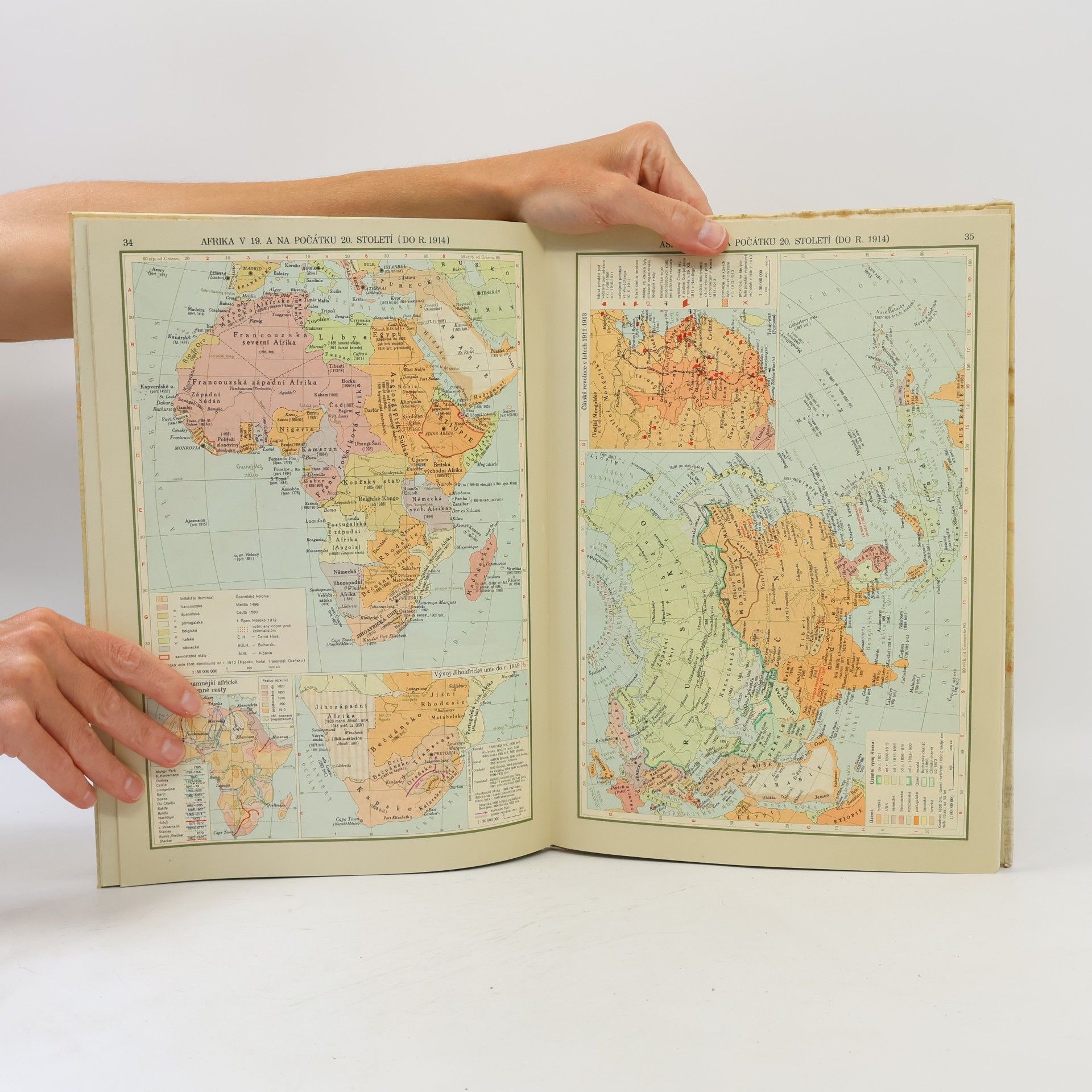 Autorenkollektiv Školní atlas světových dějin