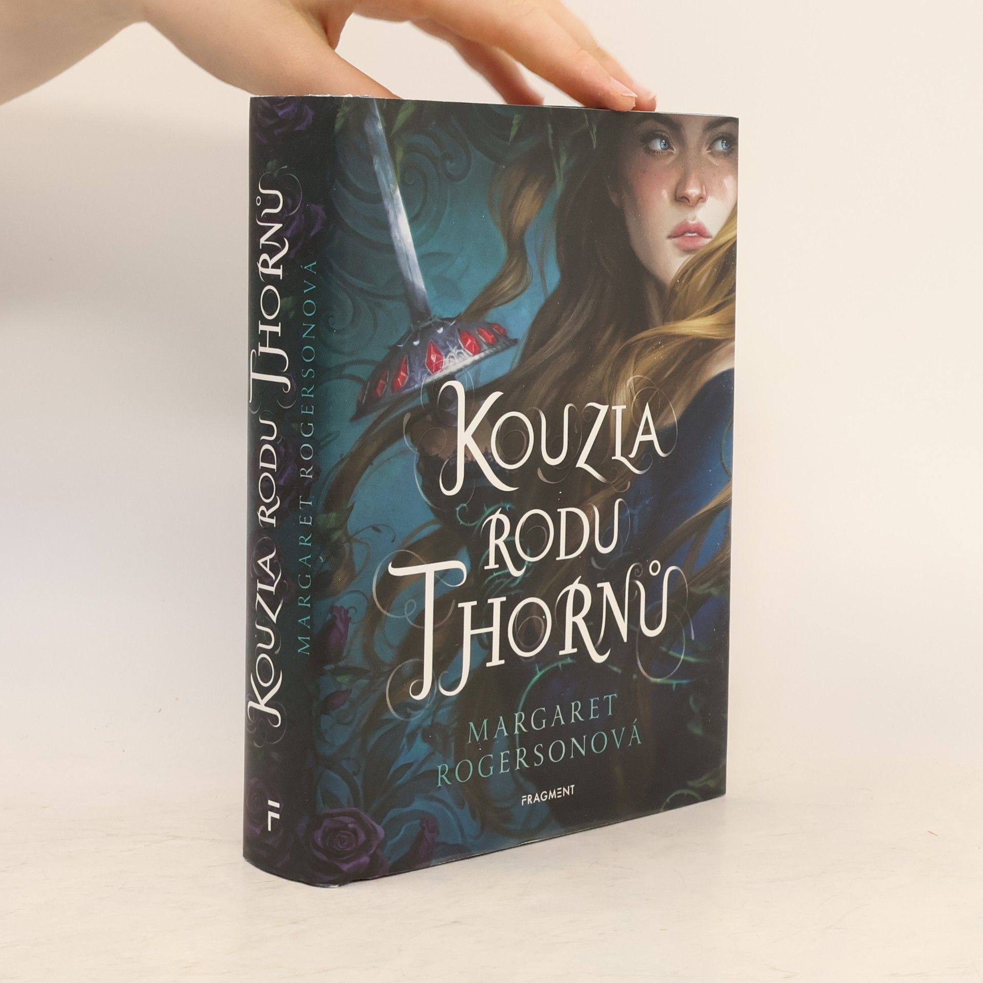 Margaret Rogerson Kouzla rodu Thornů