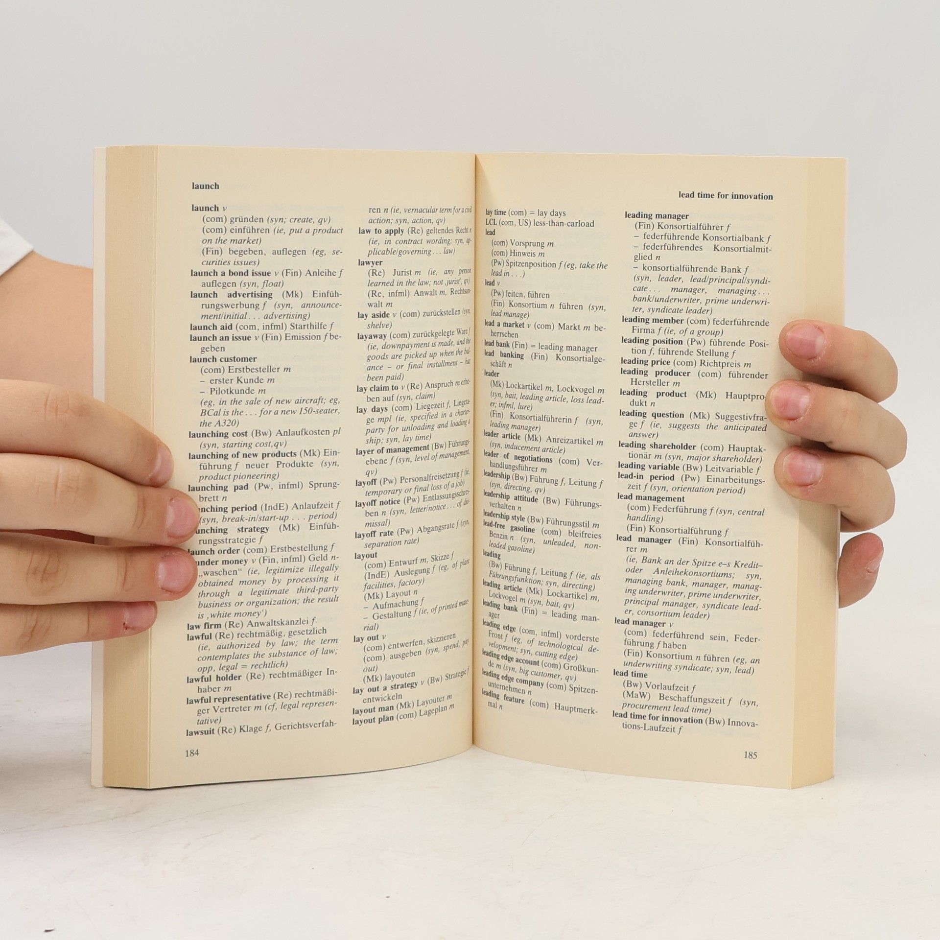 Carl Schaefer Management & marketing dictionary. Teil I, Englisch - Deutsch