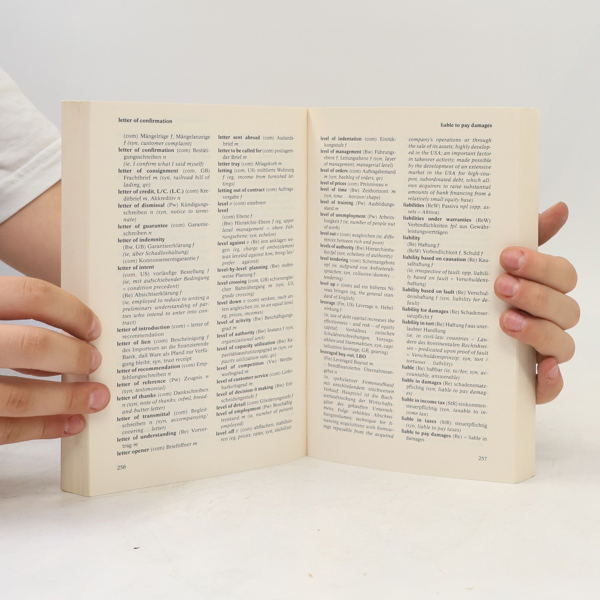 Carl Schaefer Management & marketing dictionary. Teil I, Englisch - Deutsch