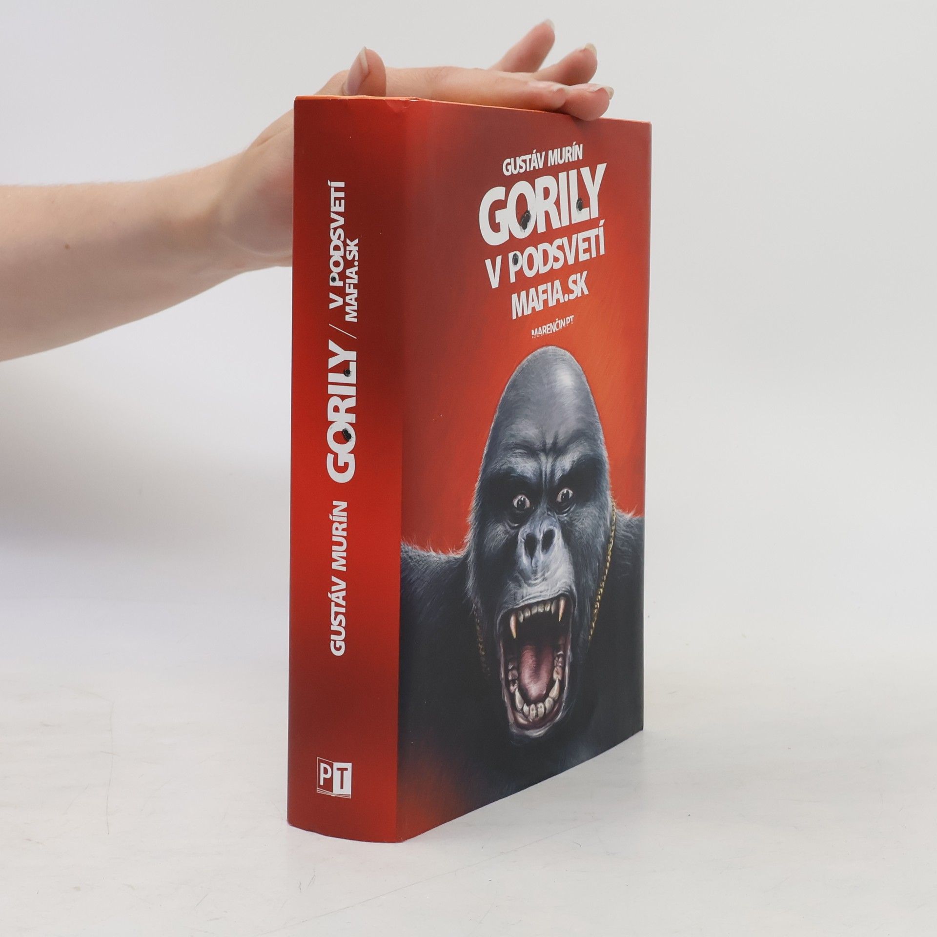 Gustáv Murín Gorily v podsvetí