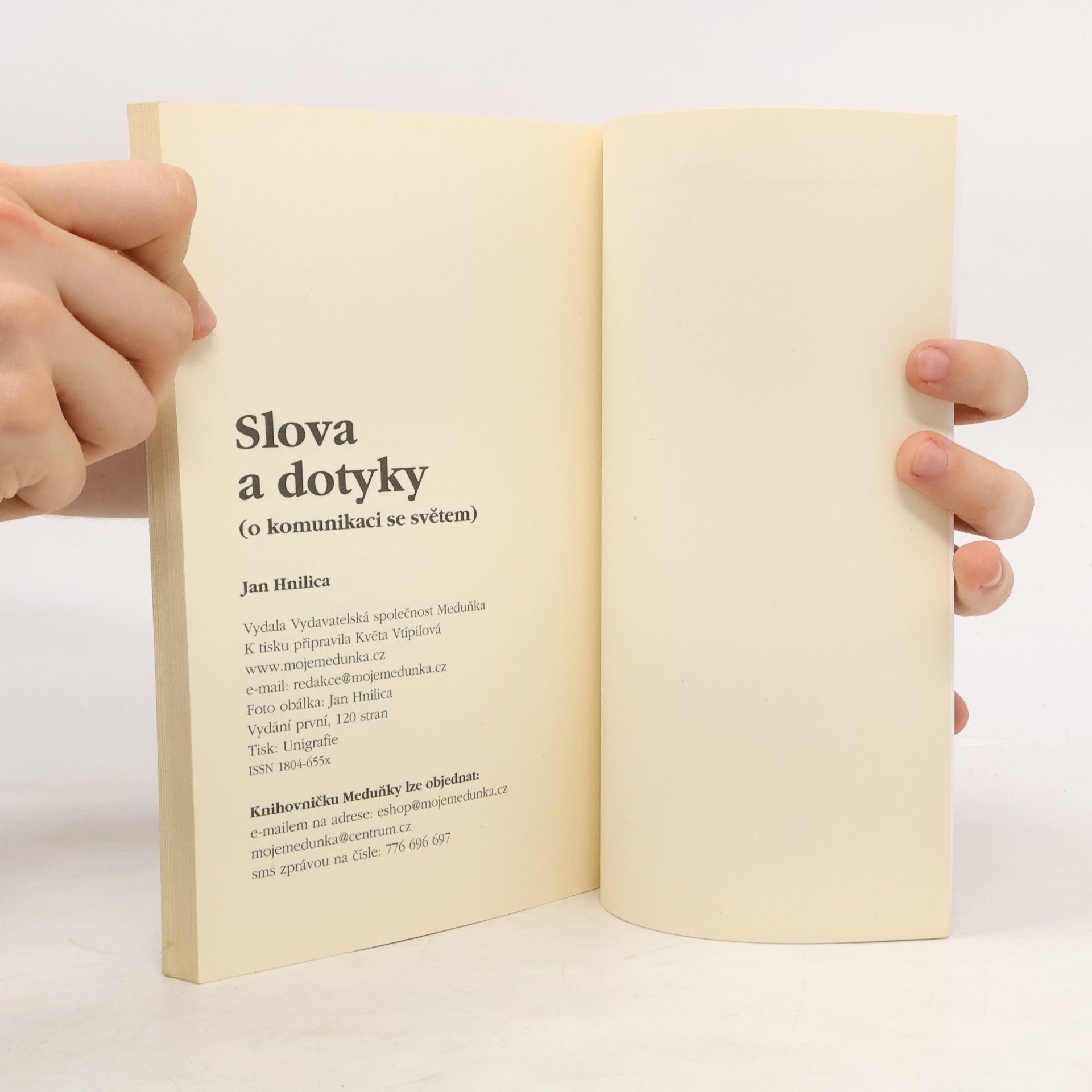 Jan Hnilica Knihovnička Meduňky 9. Slova a dotyky